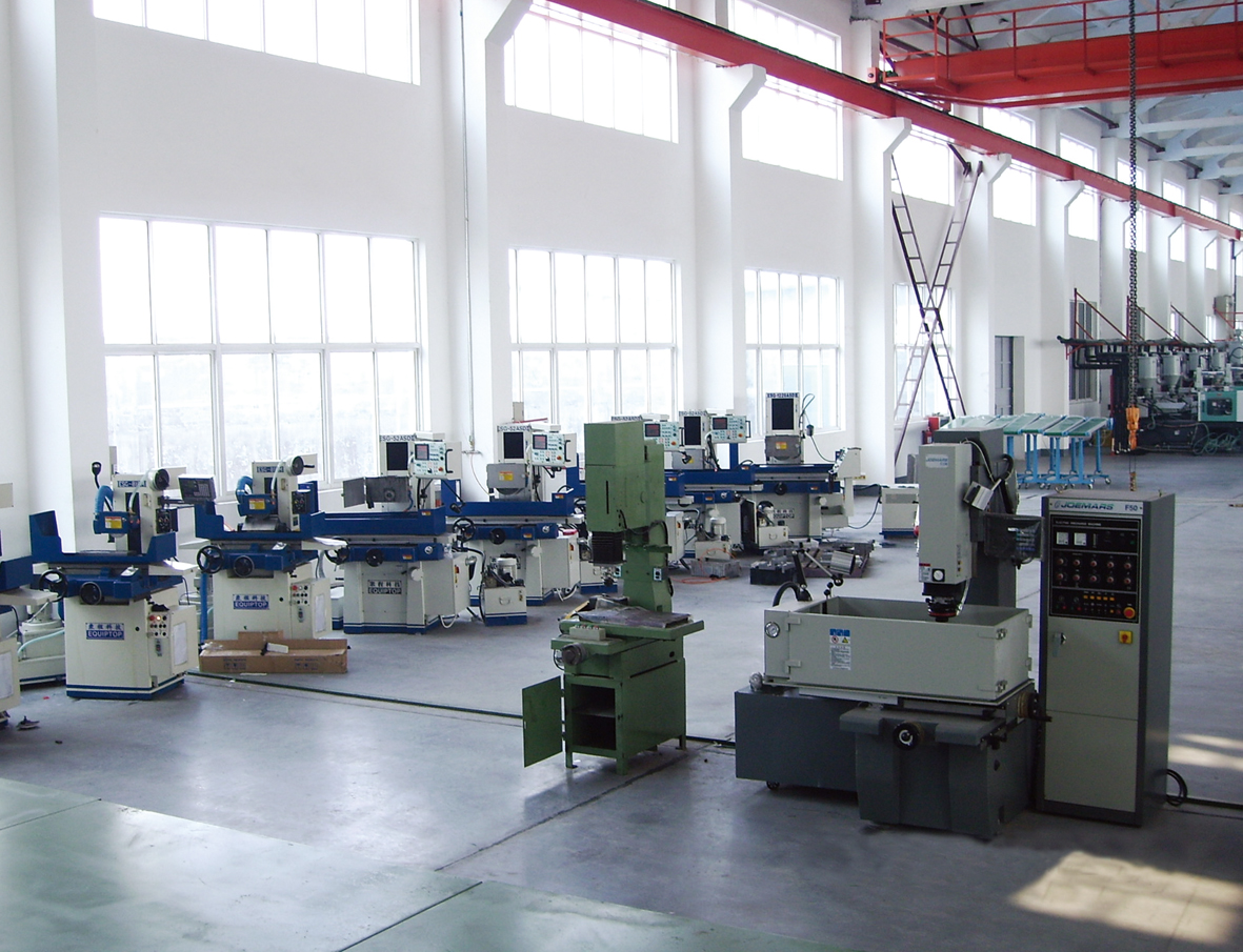 Qingdao Dingsheng Cultural Education Mold Products Co., Ltd. – hole punches 3