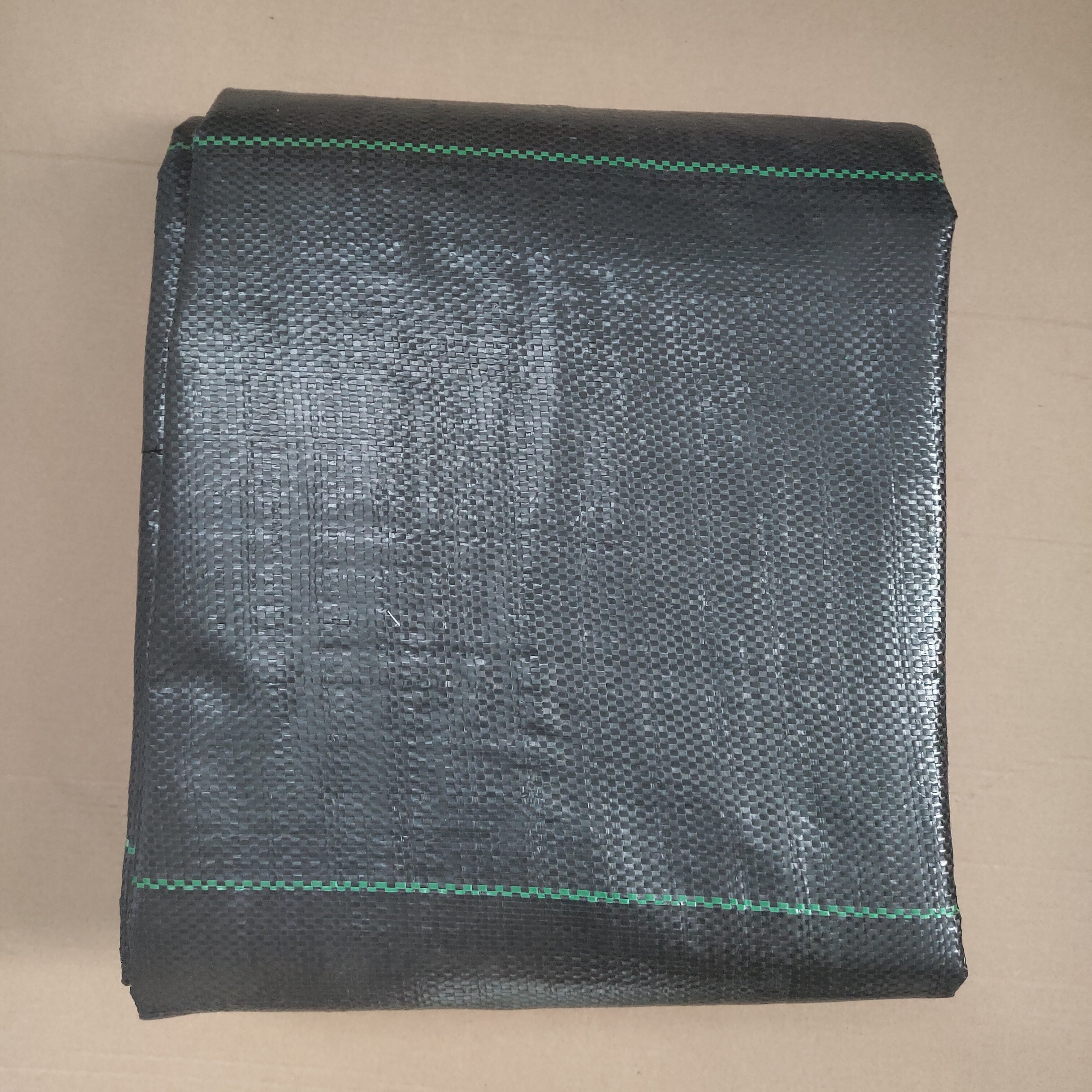 UV stabilized PP woven fabric plastic ground cover weed control