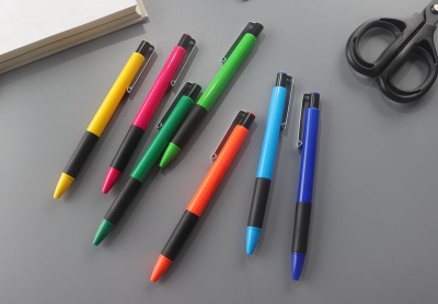 Color ballpoint pen