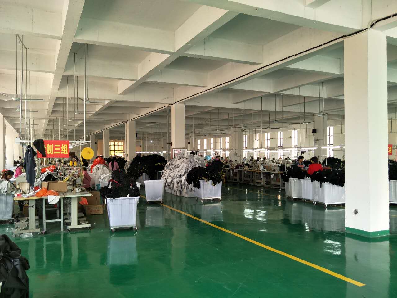 Jiangxi Huaxun Industrial Co., Ltd. – Men's pullovers 1