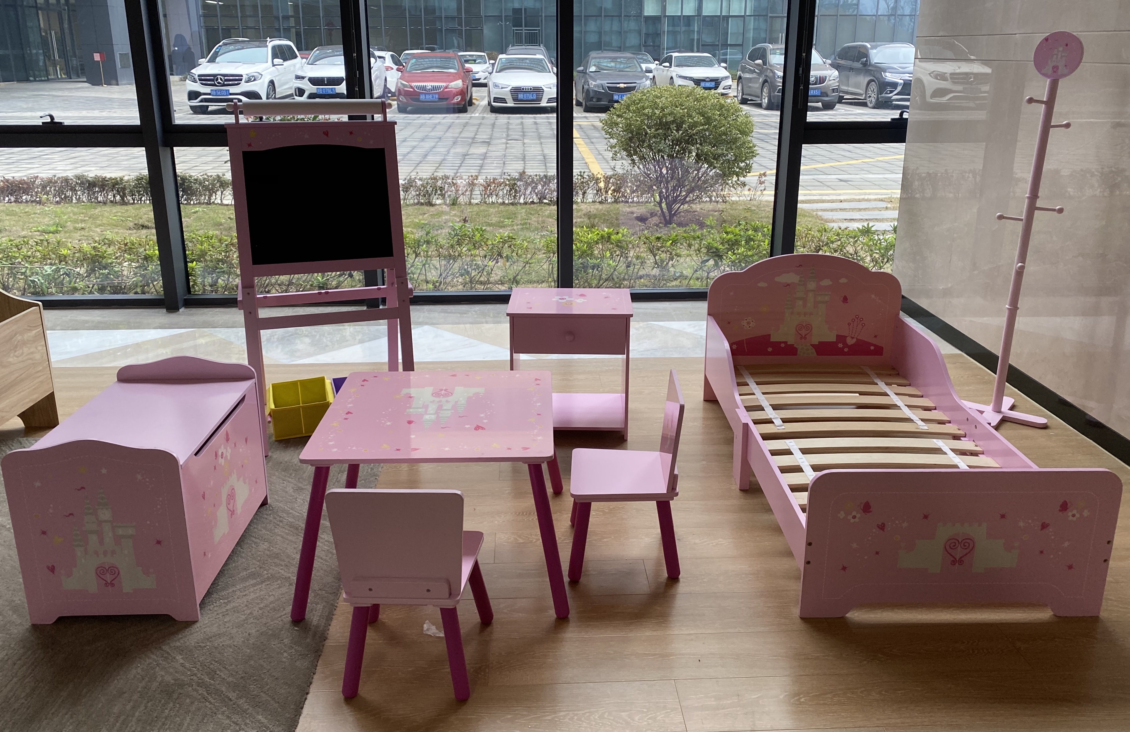Fuzhou Xinrong Trading Co., Ltd. – children's bed 3