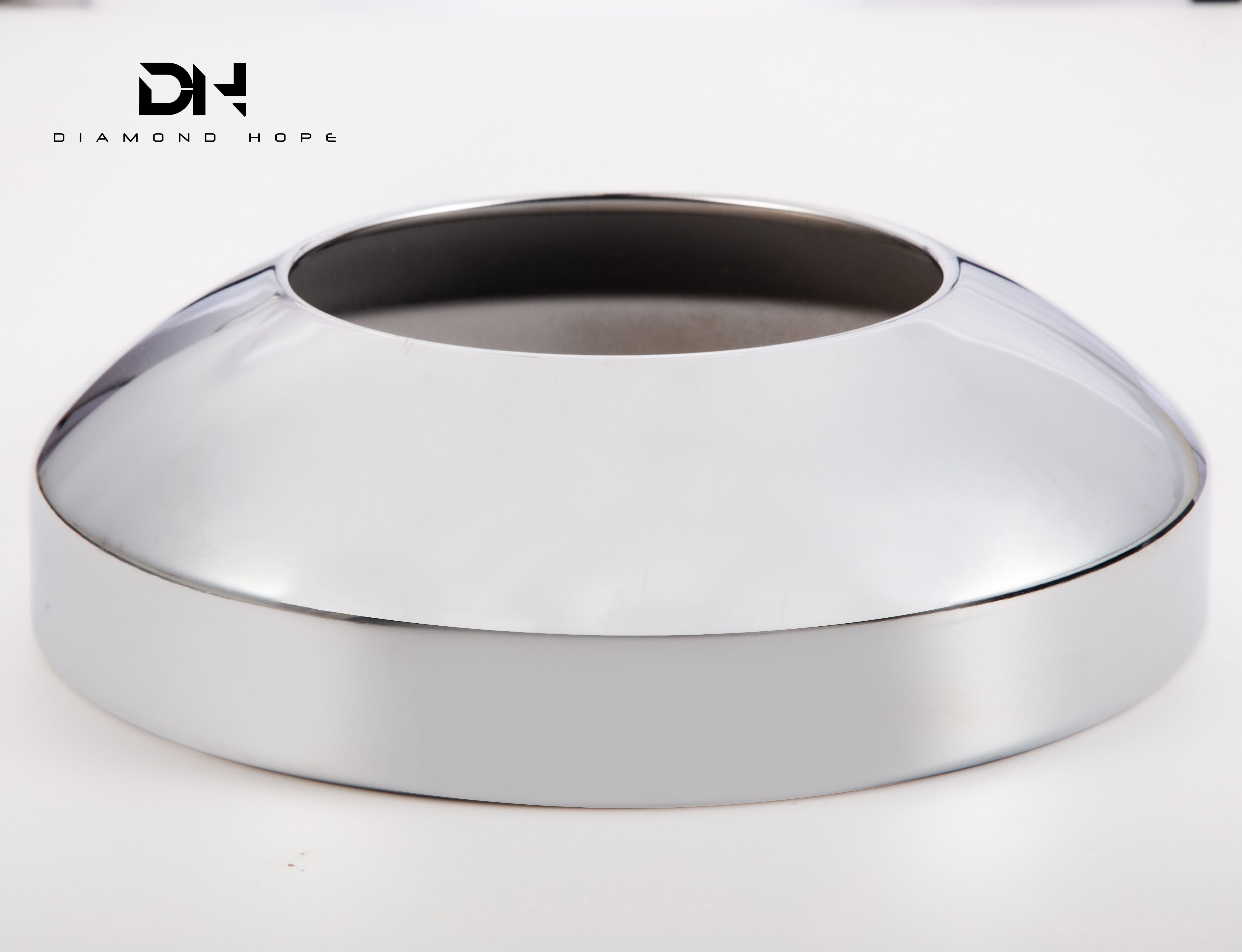 8.5'' inside diameter Truck wheel rear hub cap