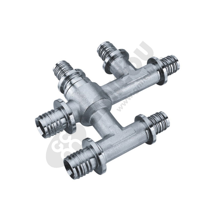 Six-way pipe fitting