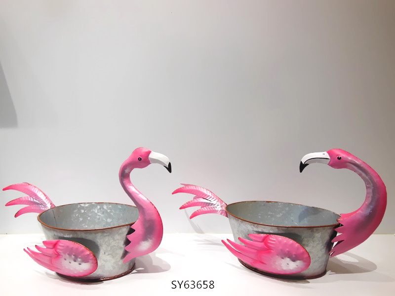 Flamingo flower pot