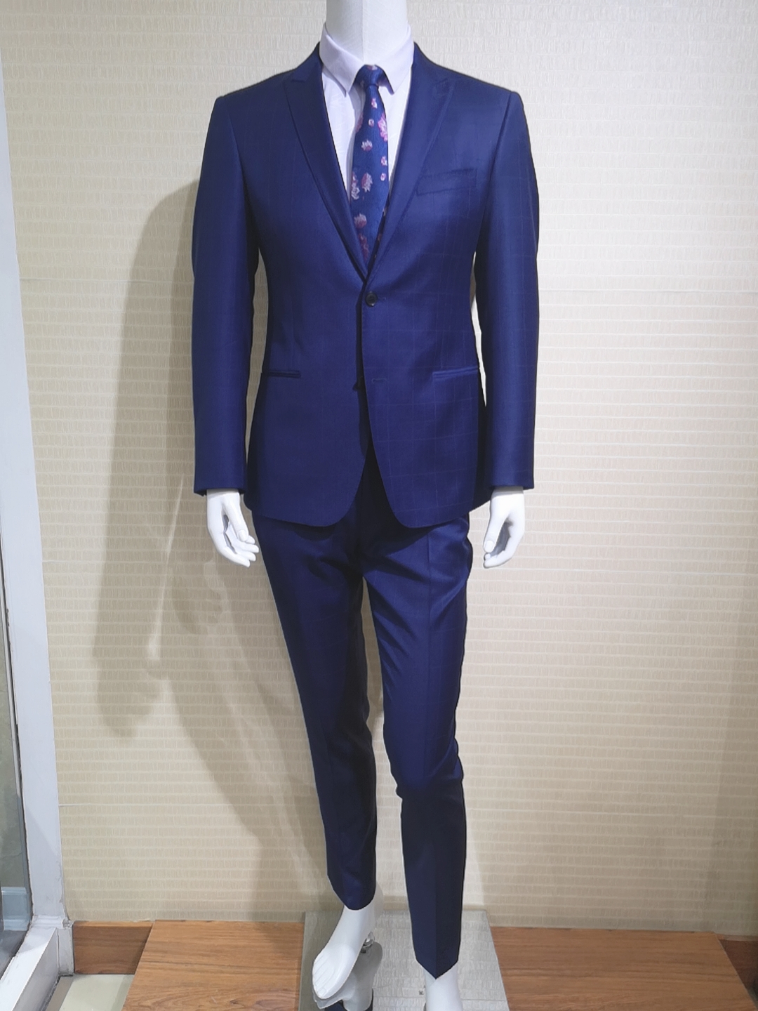 Men's slim suit
