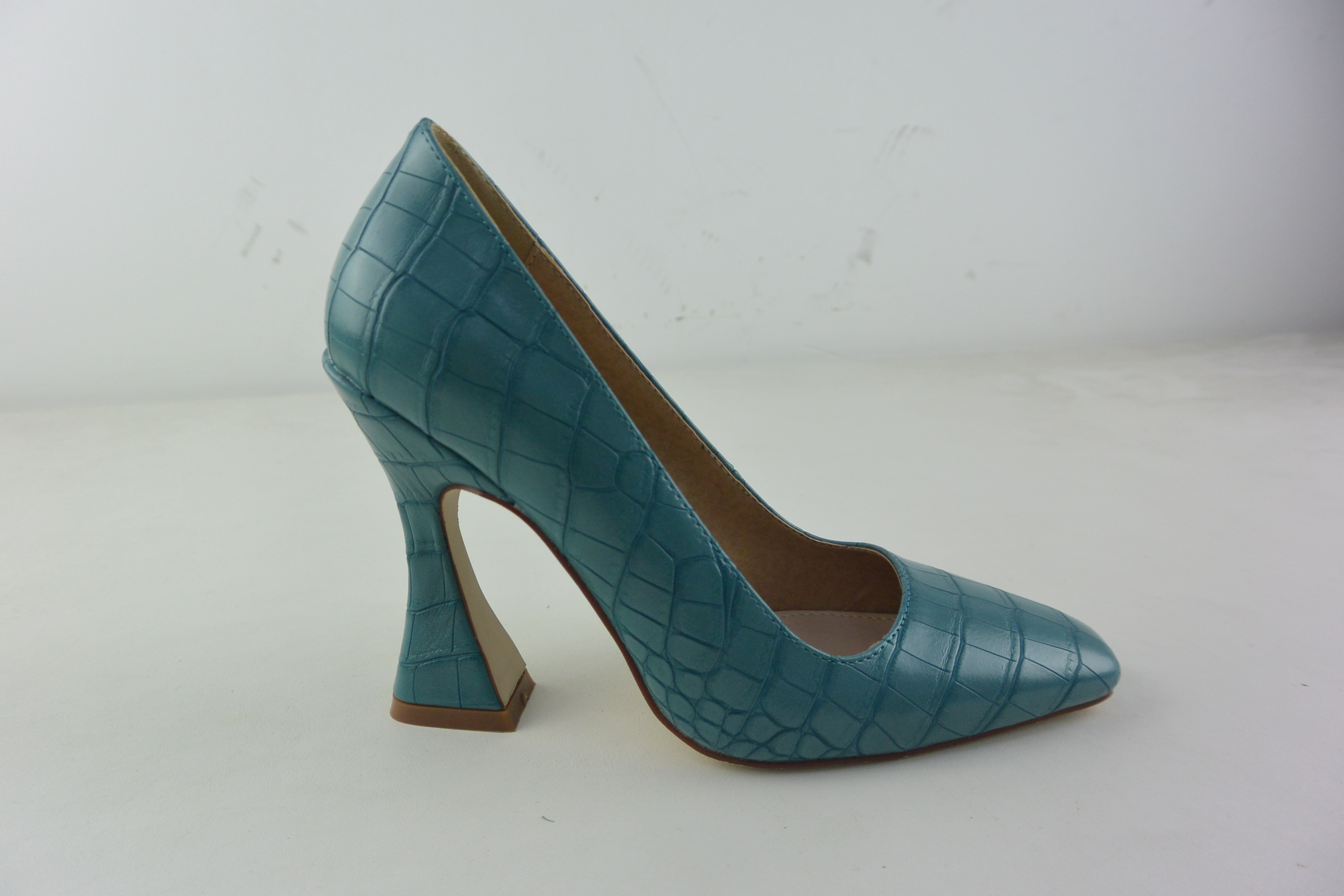 Lady's shoes
