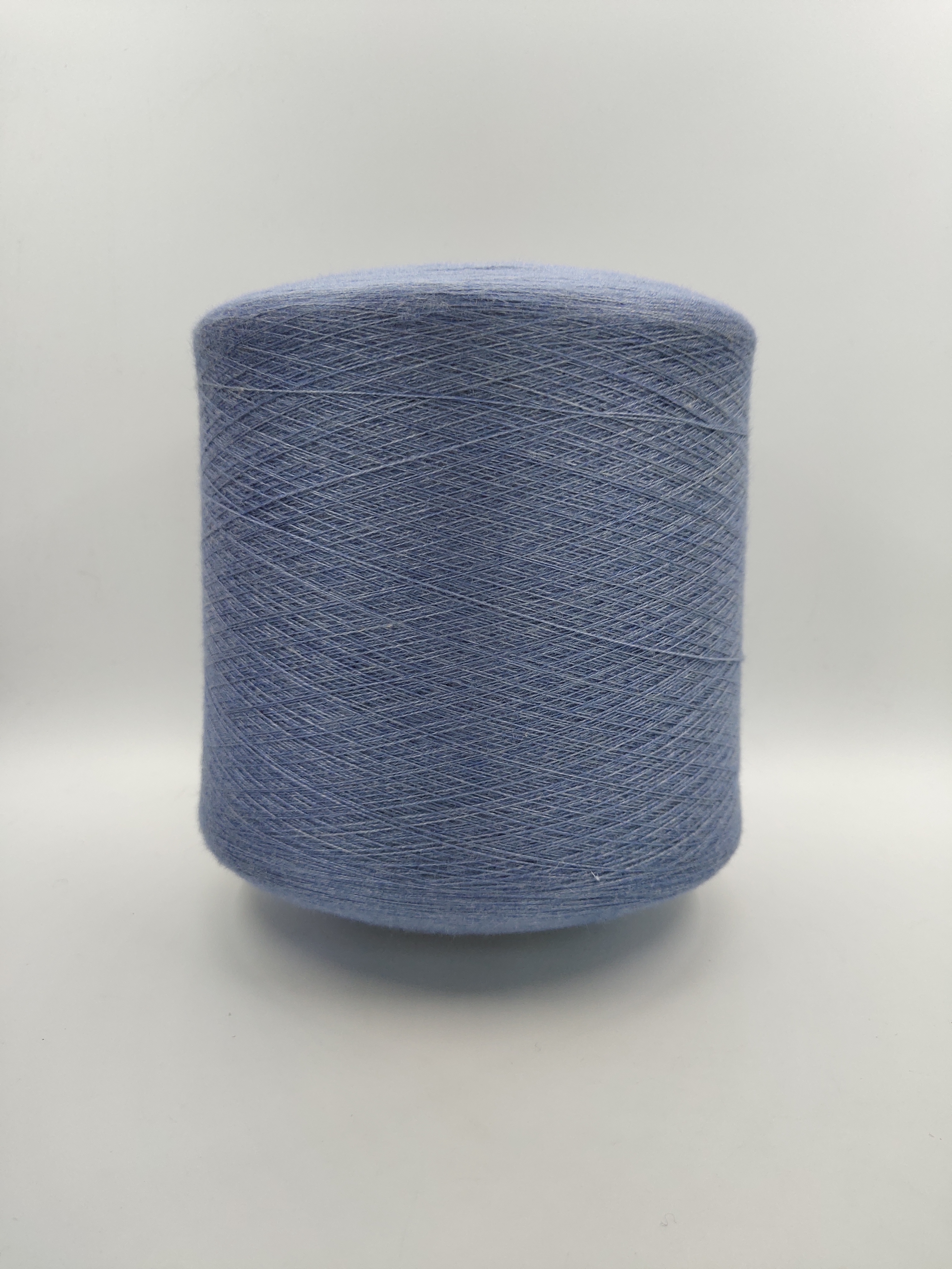 Anti-pilling acrylic core spun yarn