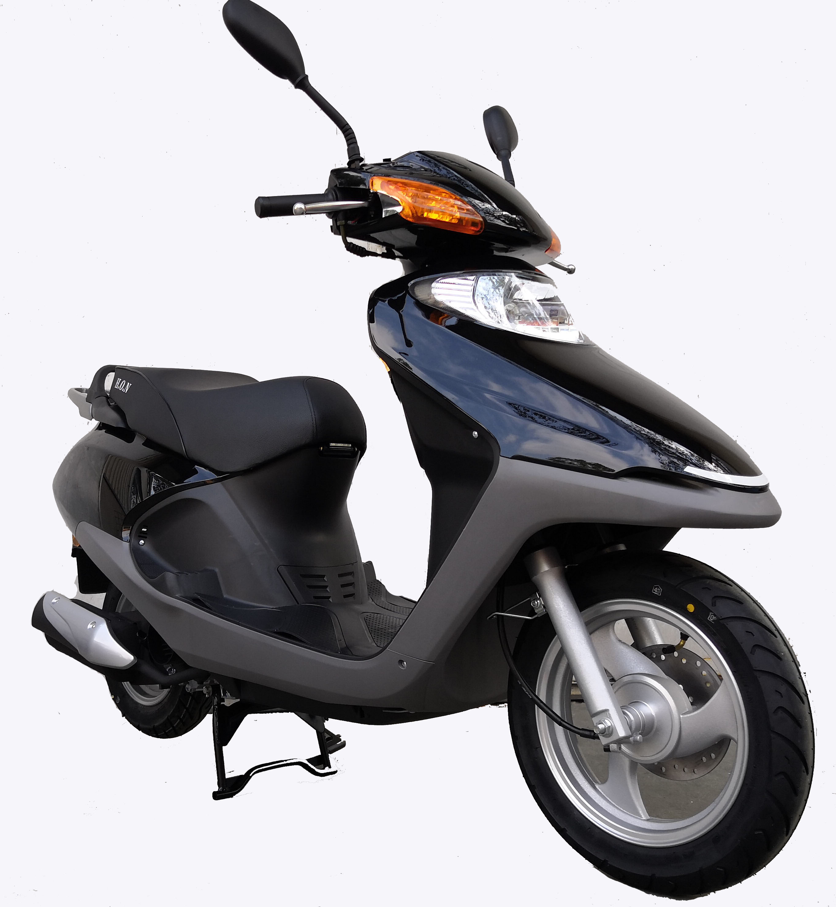 SANYOU HOLDING GROUP YINYOU MOTORCYCLE CO., LTD – llanta de caucho 2