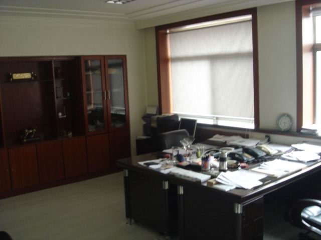 Shanxi Wanrui Trading Co., Ltd. – glass 1