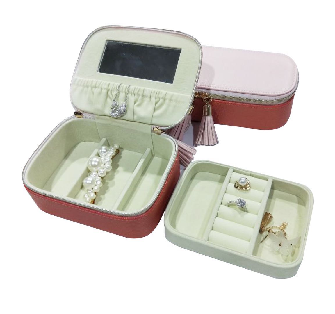 Lady's luxury small travel jewely box