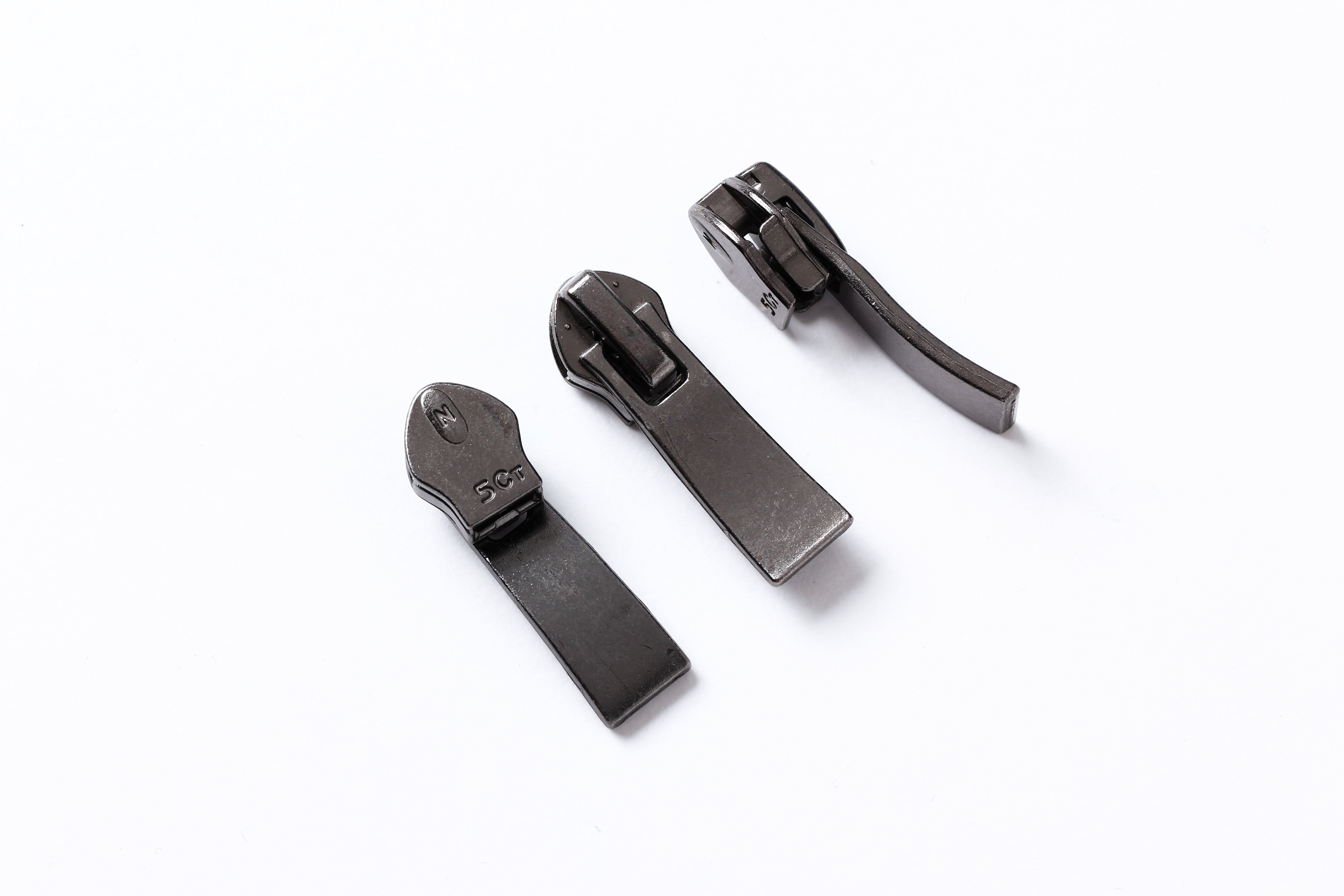 Zhejiang Honghui Zipper Co., Ltd. – Water-proof zipper 3