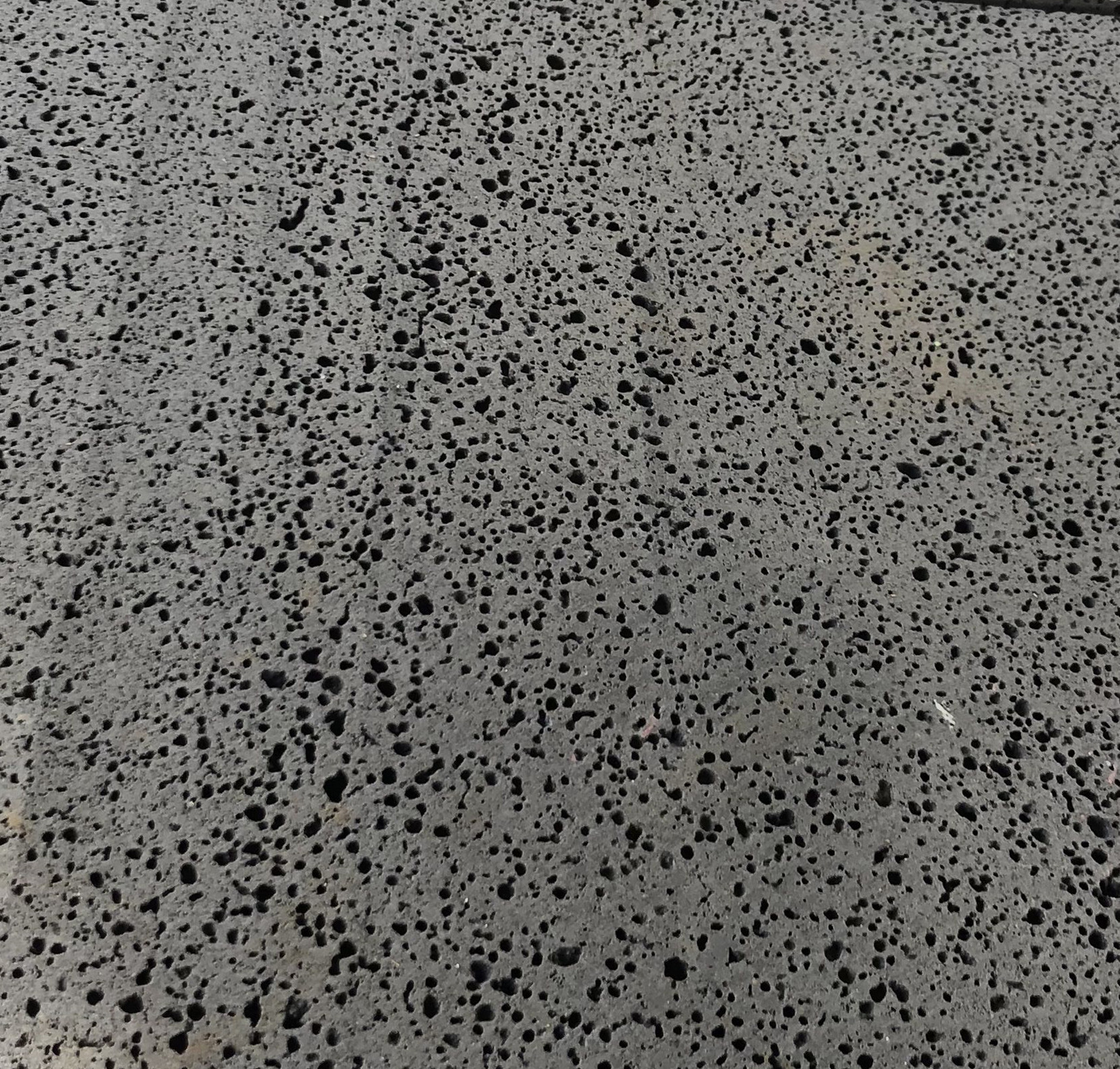 Lava Stone G122 Puka Lava