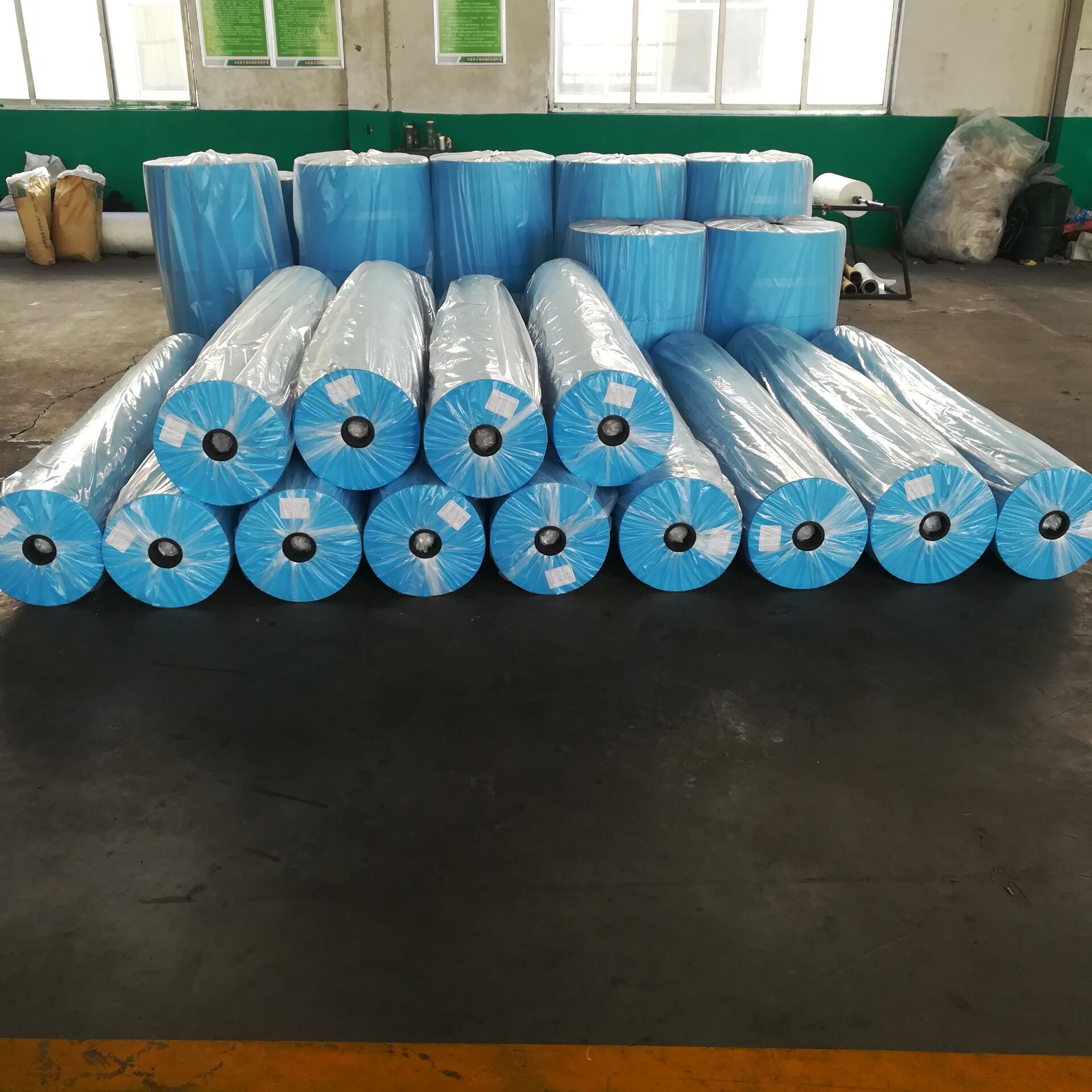 Breathable agricultural fleece nonwoven roll pp spunbonded tomato plant protective cover
