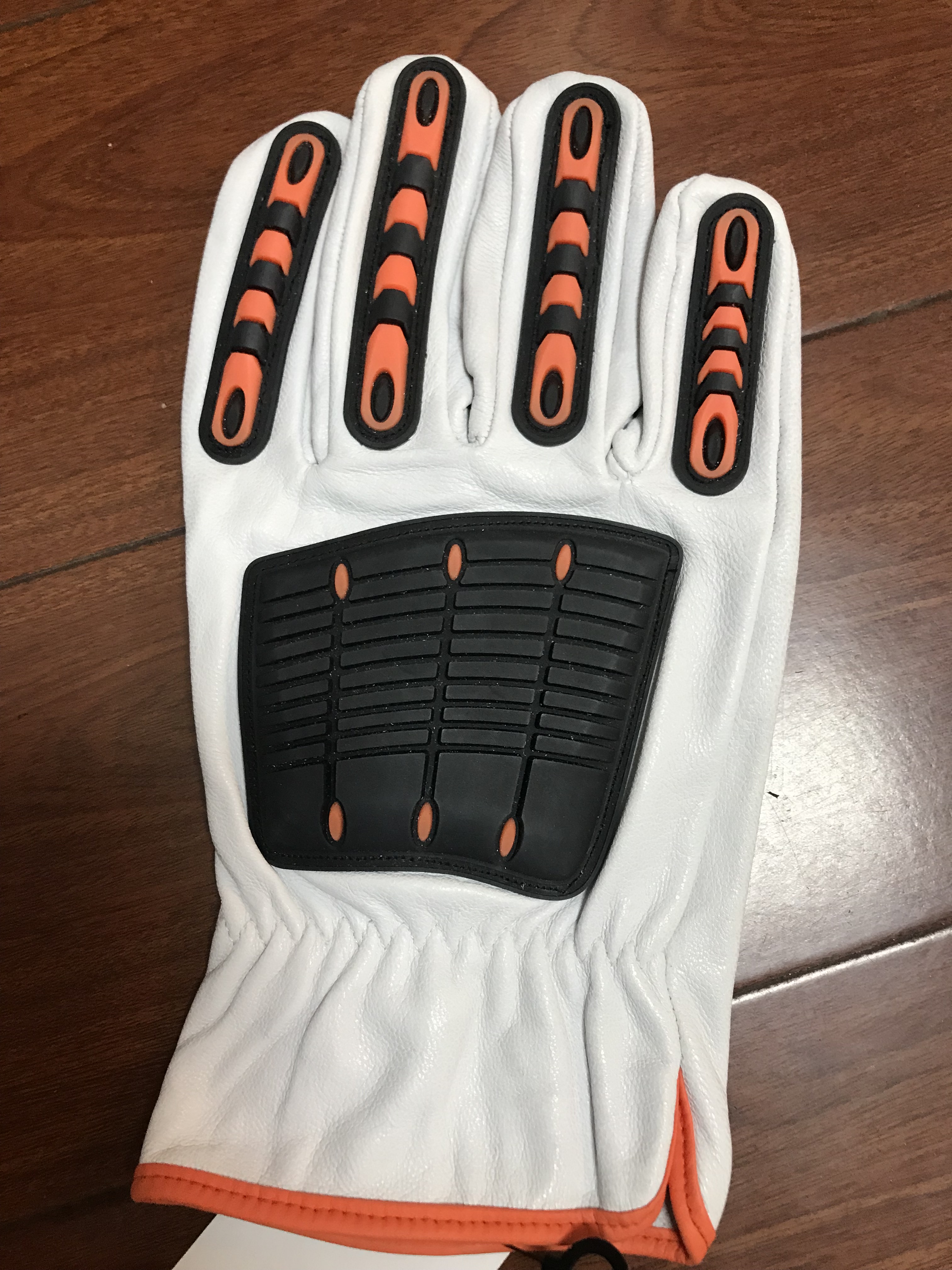 Shanghai Qianshen Leather Product Co.,Ltd – clavo de hierro 2