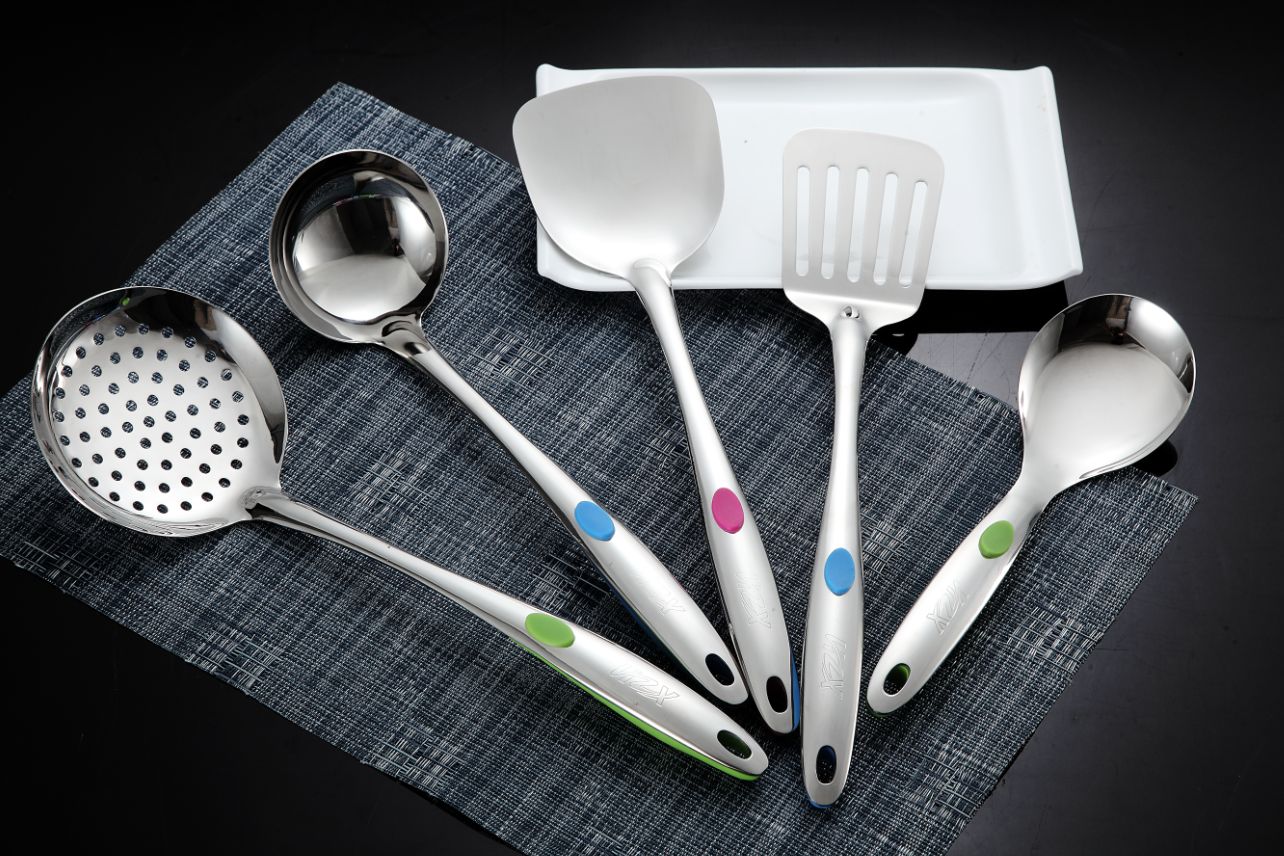 Stainless steel kitchen utensil