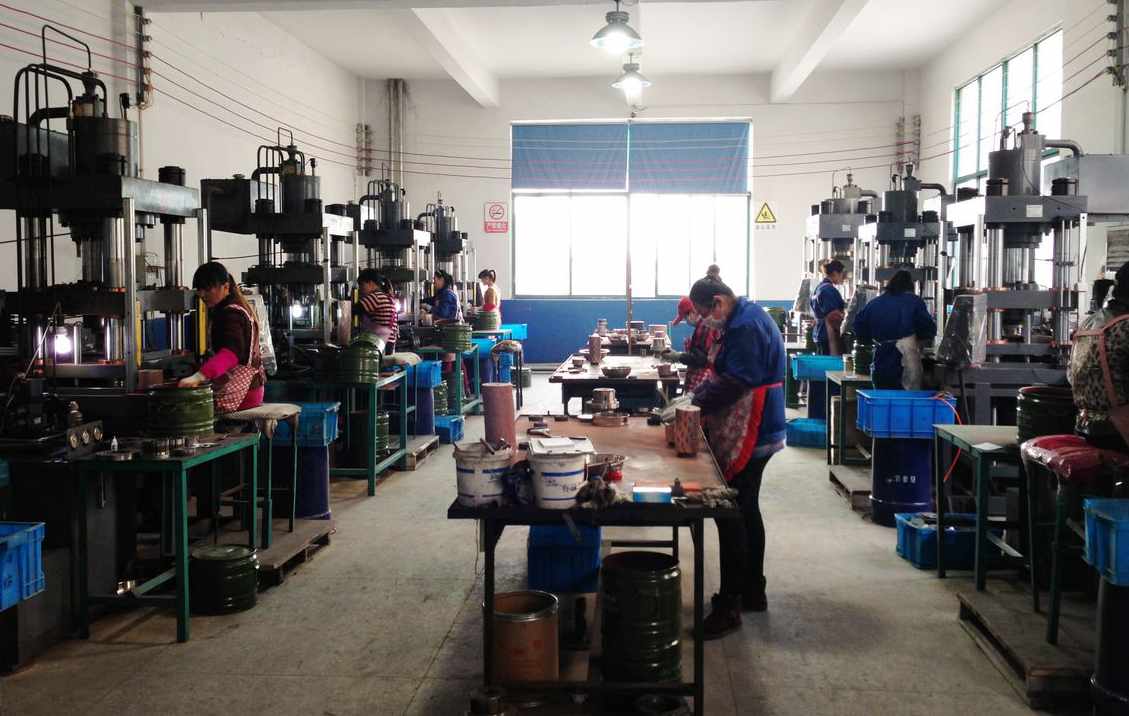 Jiangsu Suhao International Group Wuxi Co., Ltd. – cutting machine 1