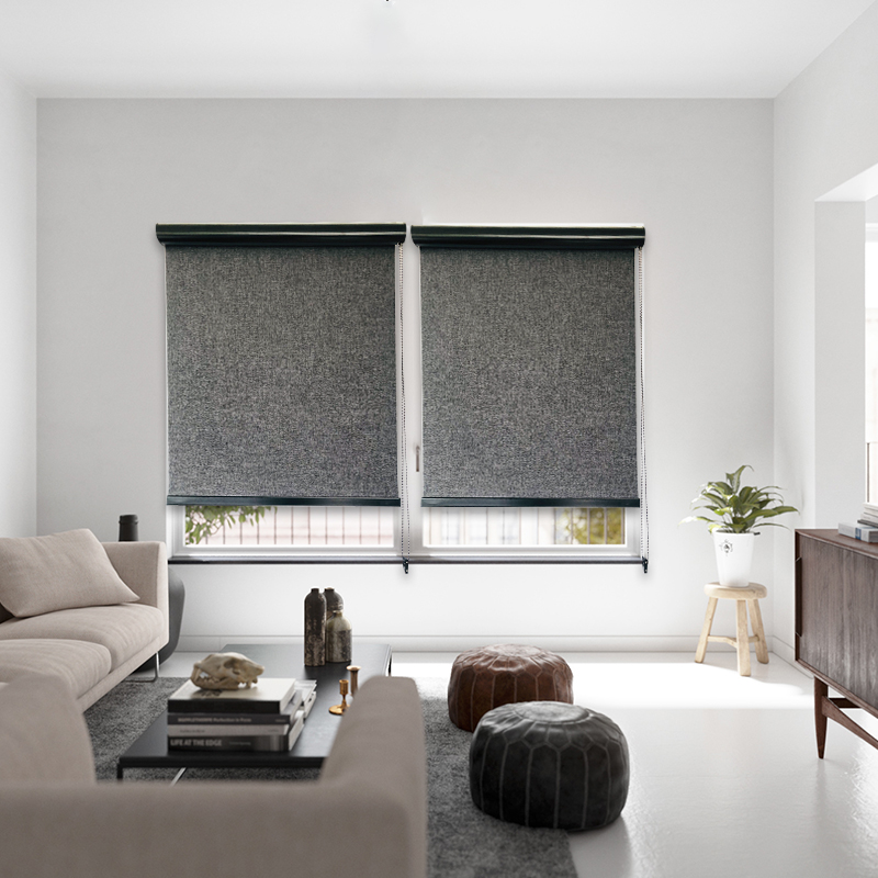 Blackout roller blind