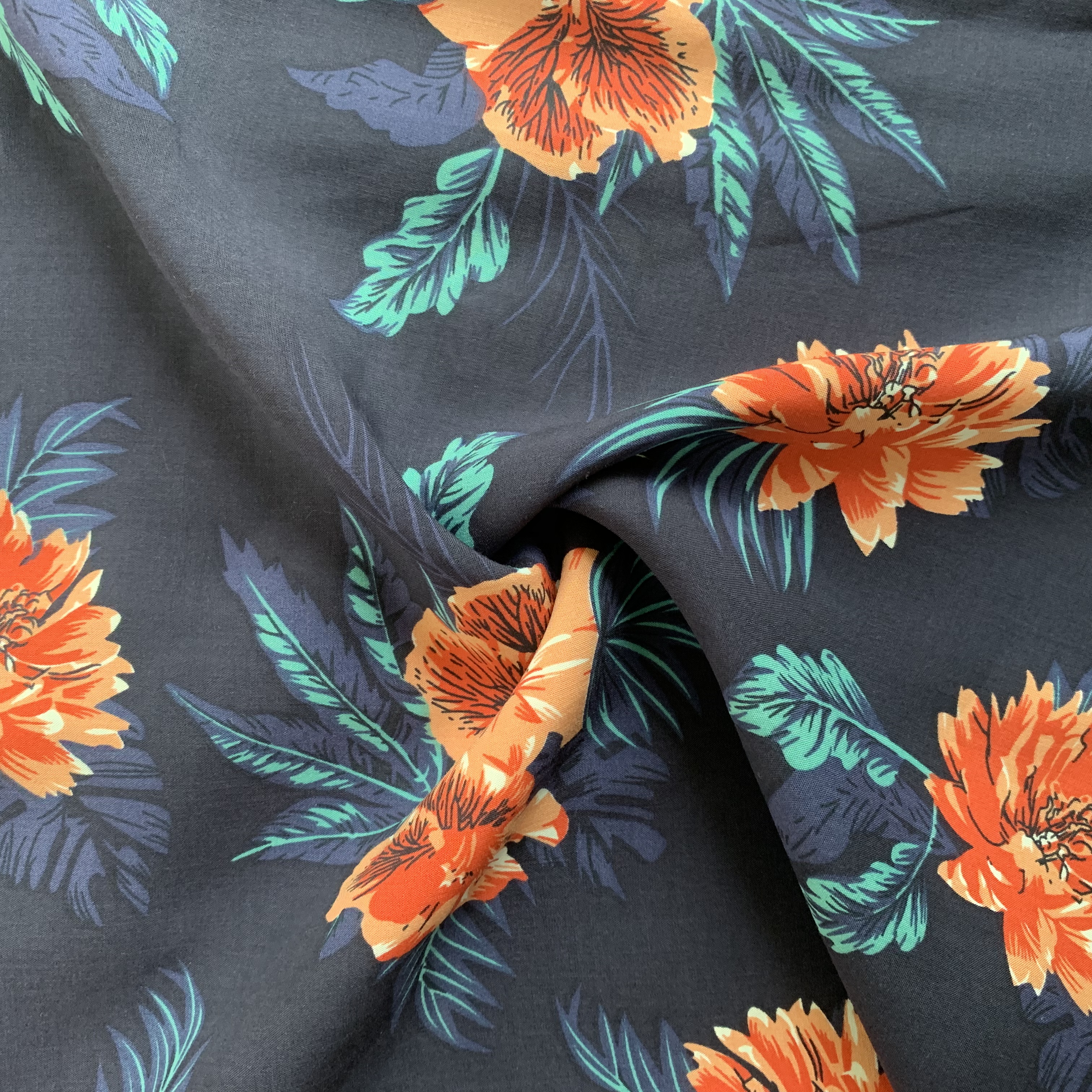 Good price woven flower pattern printed 45s 100% spun rayon challis fabric