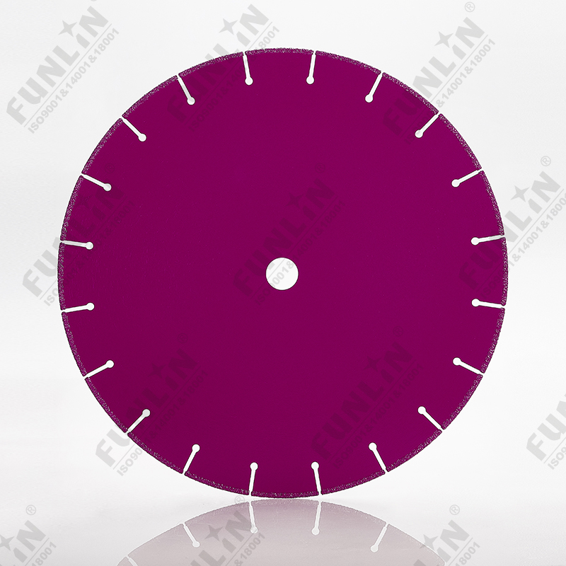 Vacuum brazed diamond cutting blade for metal