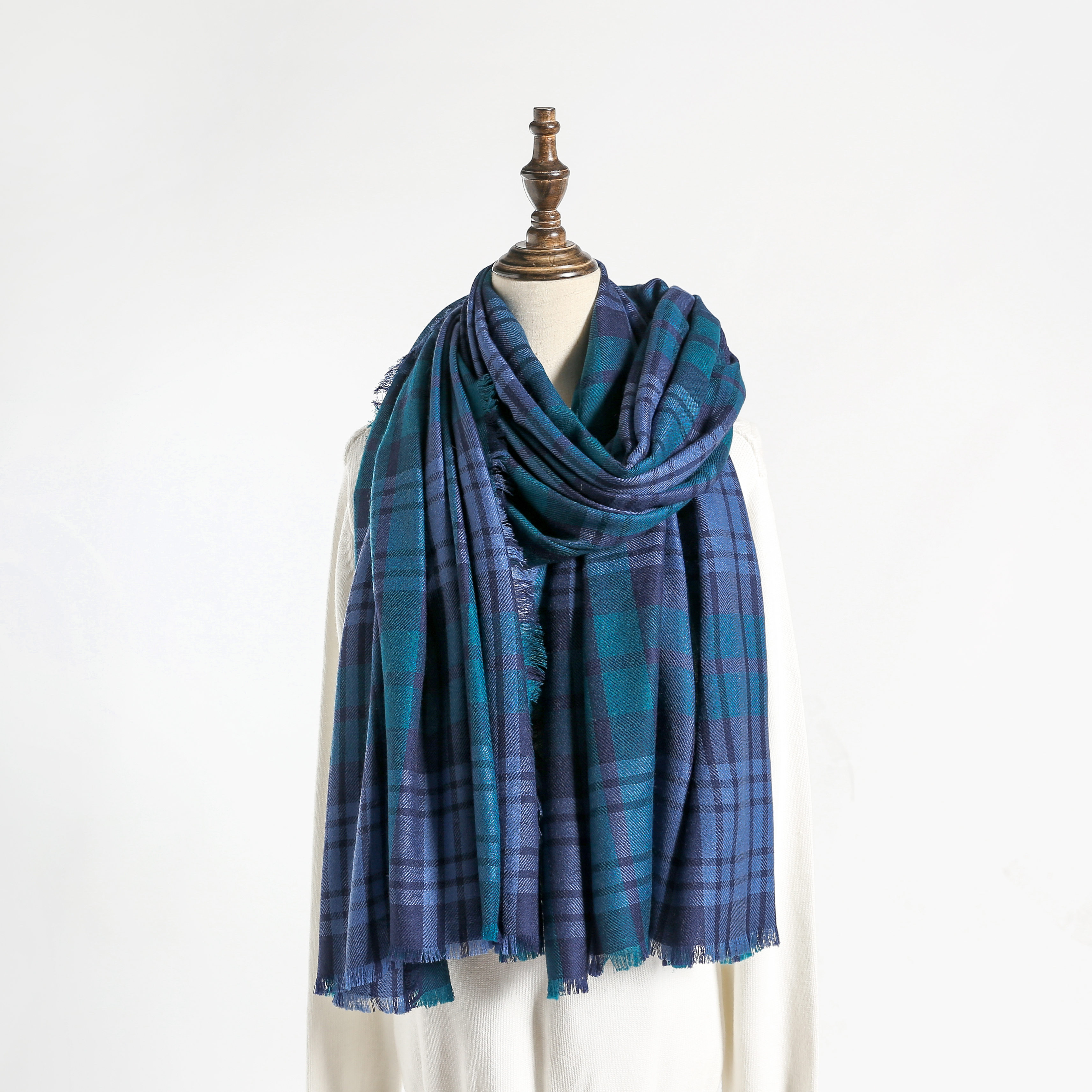 100%Wool Scarf shawl for lady