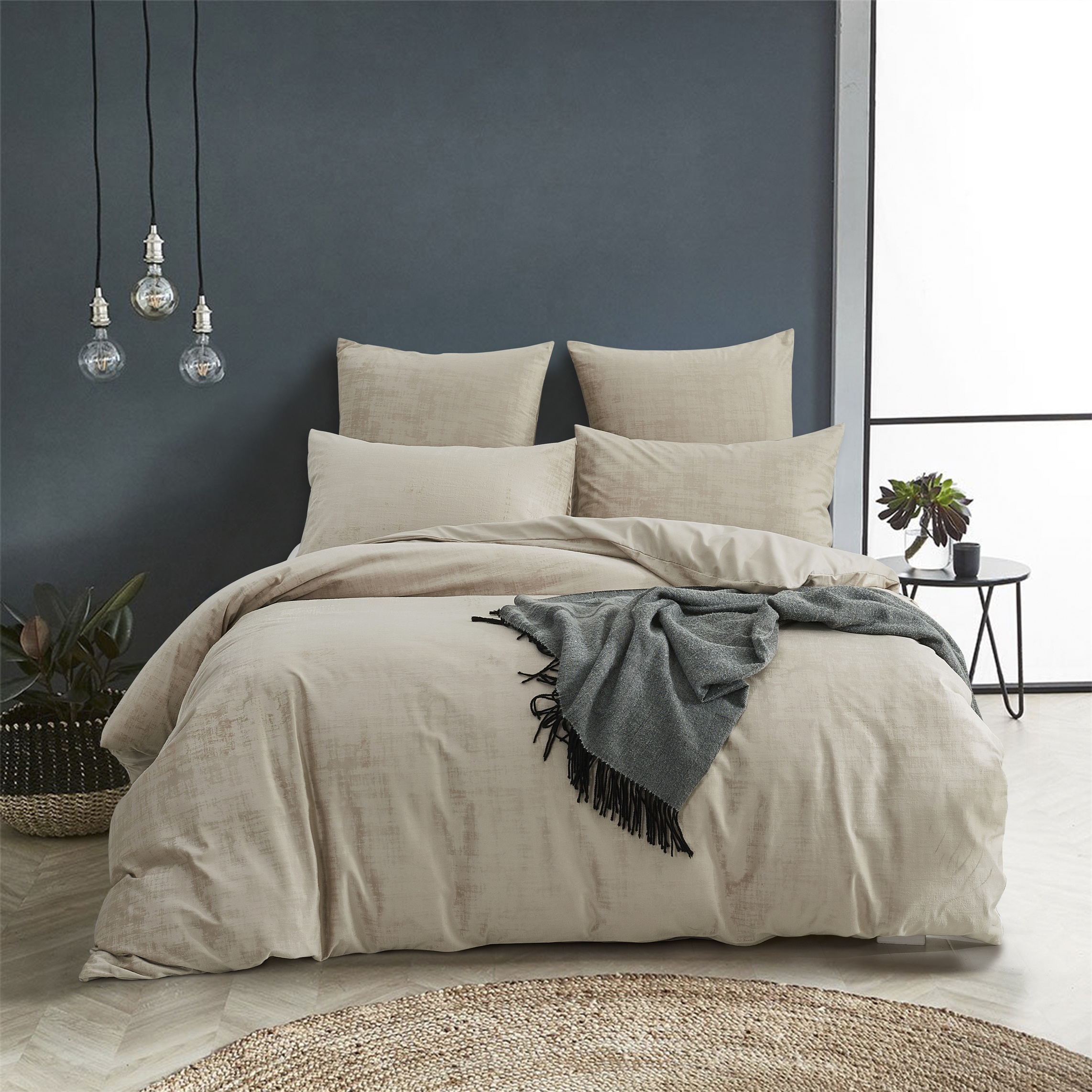 Polyester Embossed Velvet Duvet Cover Set And Euro Pillowcase
