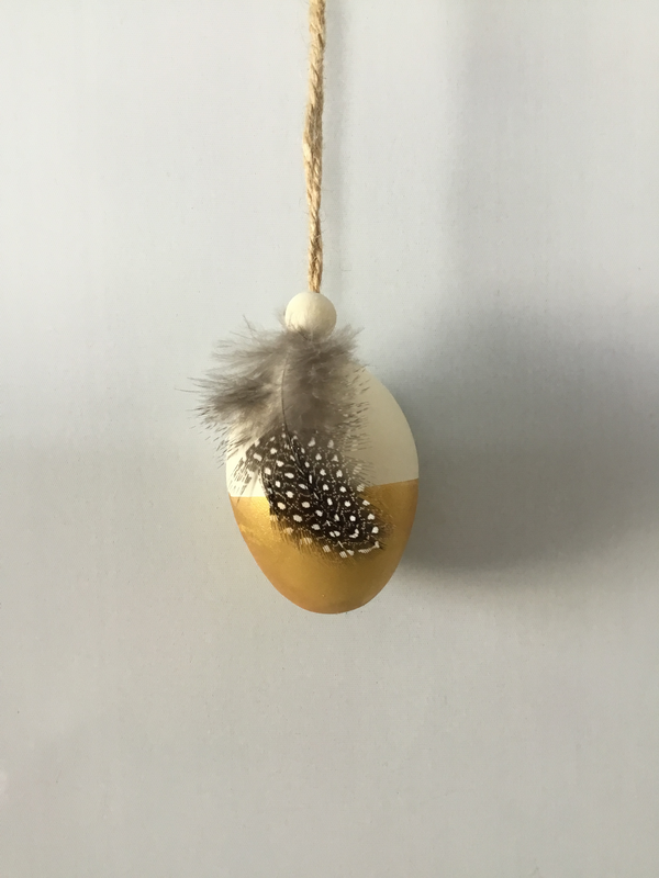 Easter egg hanger