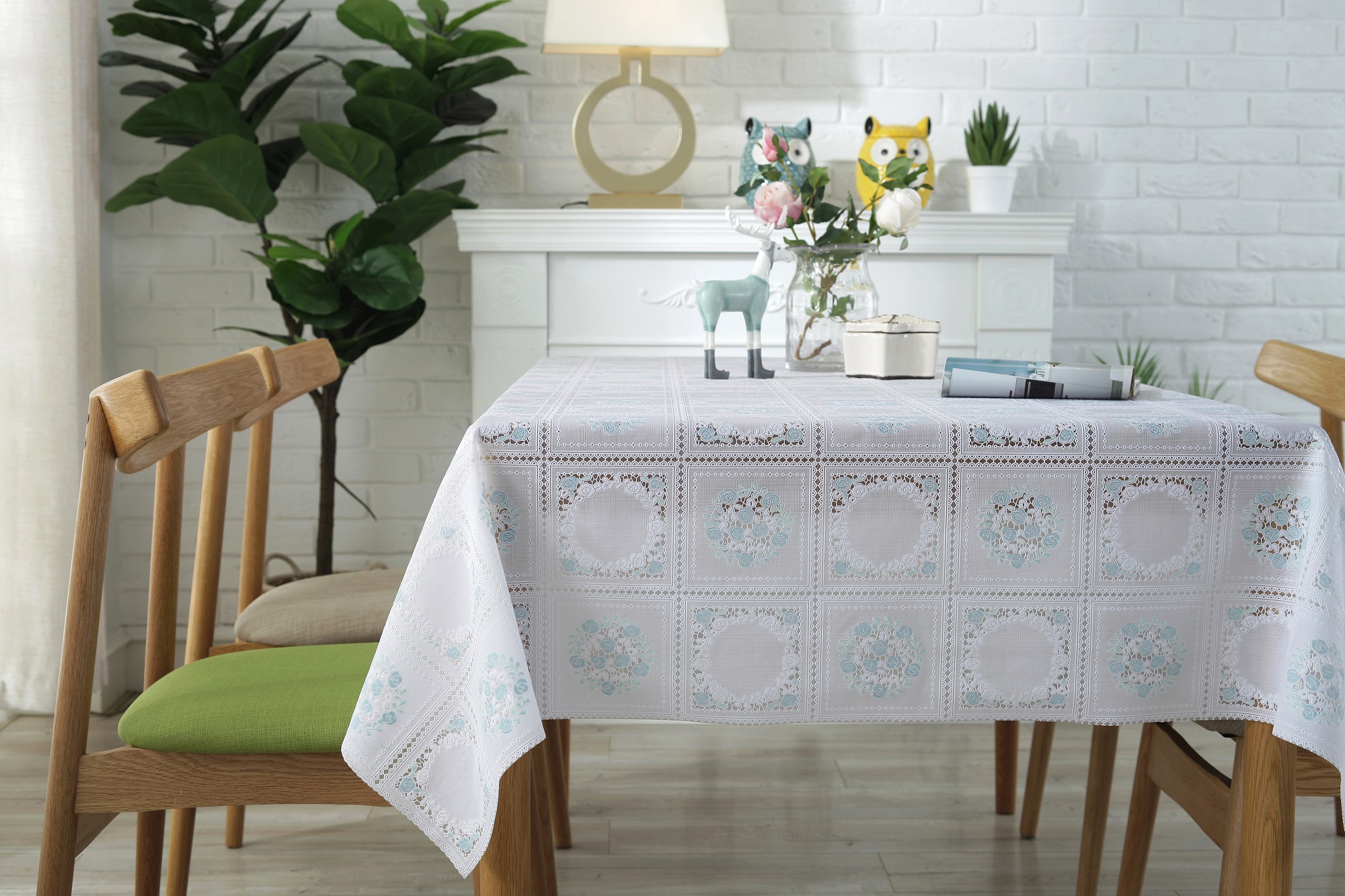 Vinyl lace tablecloth