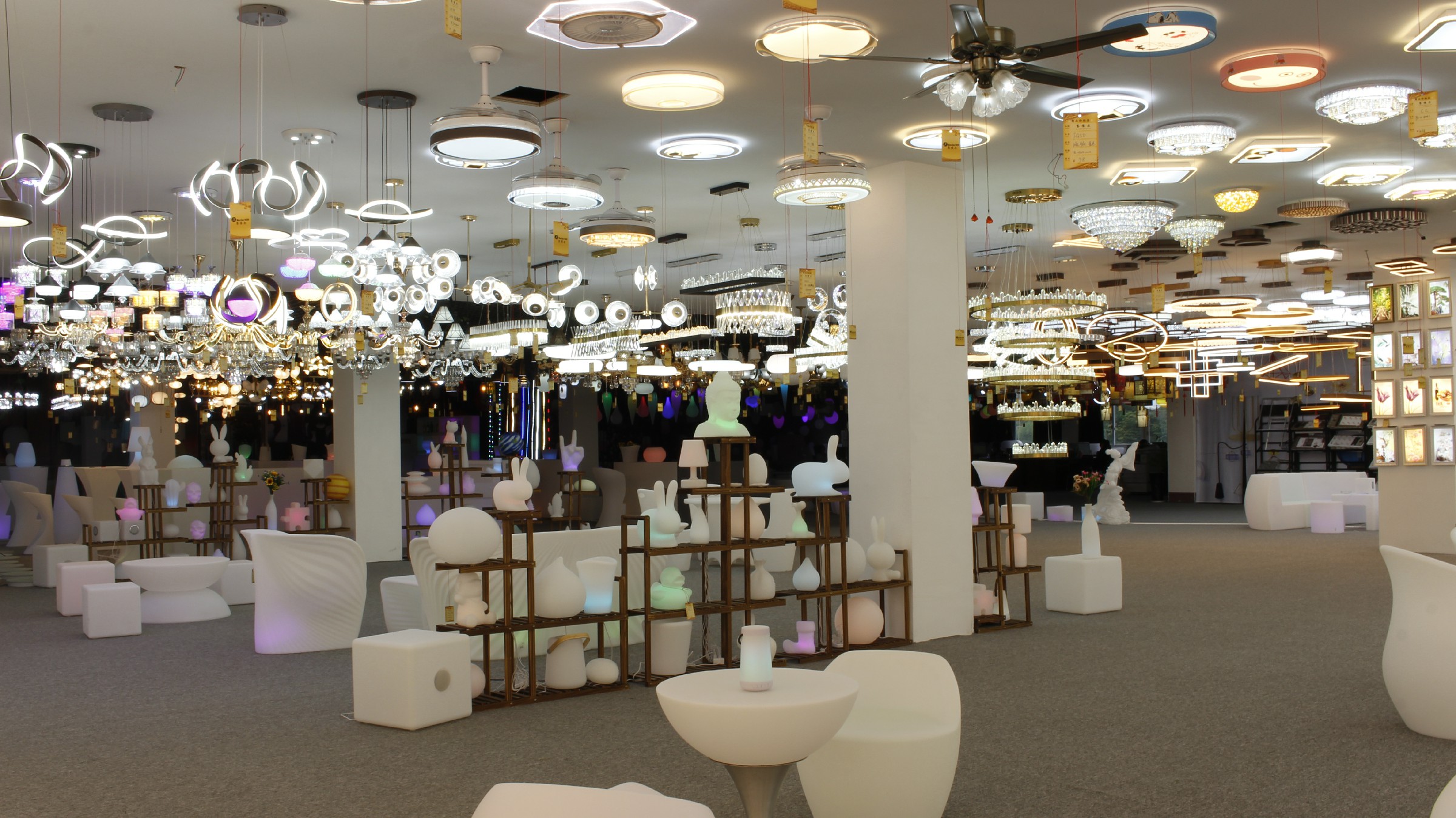 Daozhen Autonomous County Saiweier Lighting Manufacturing Co., Ltd. – bar table 2