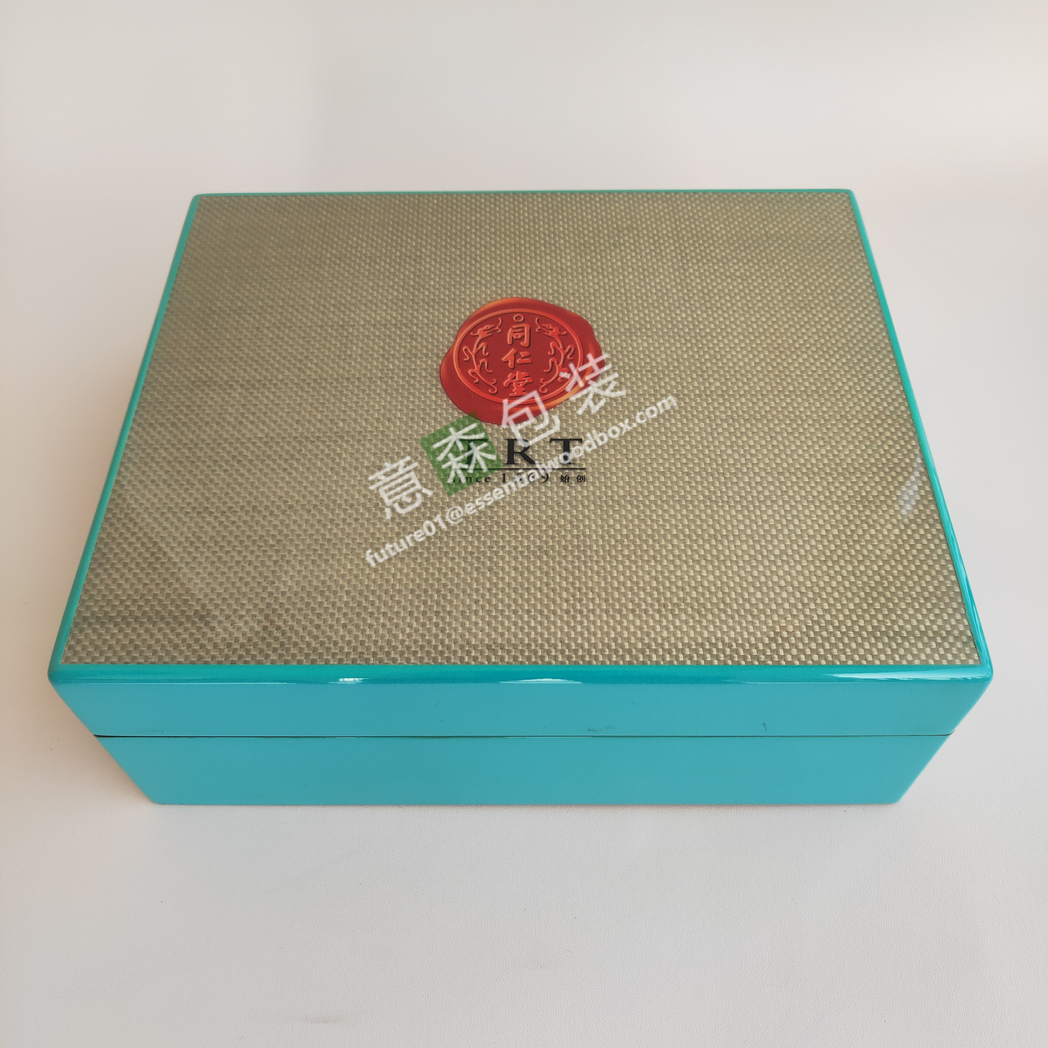 Food supplement gift box