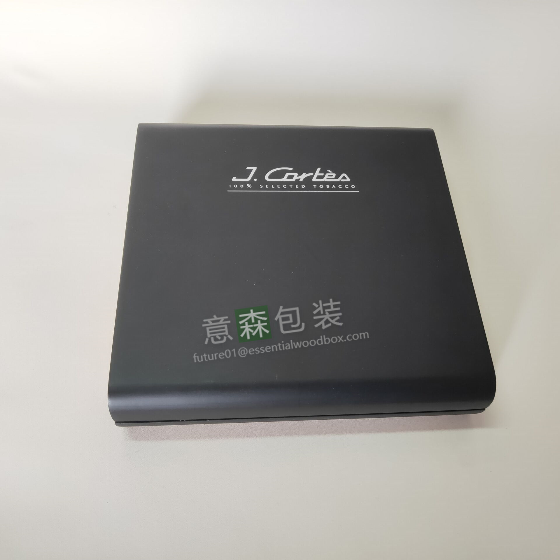 Cigarette Box