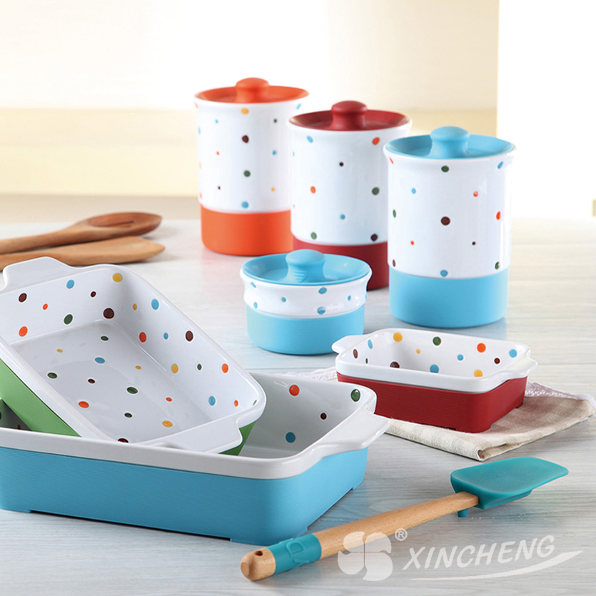 Polka Dots (Stoneware,Silicone,Dinnerware)