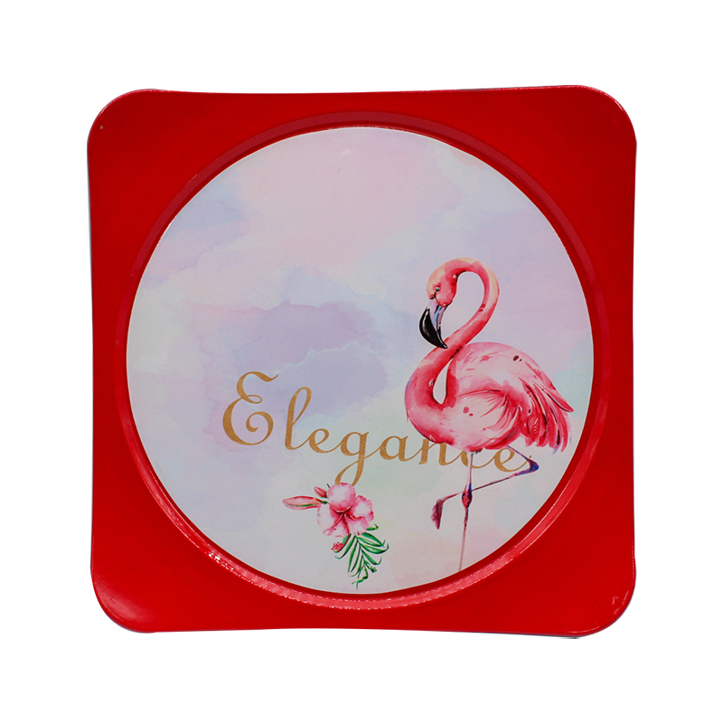 Plastic tray