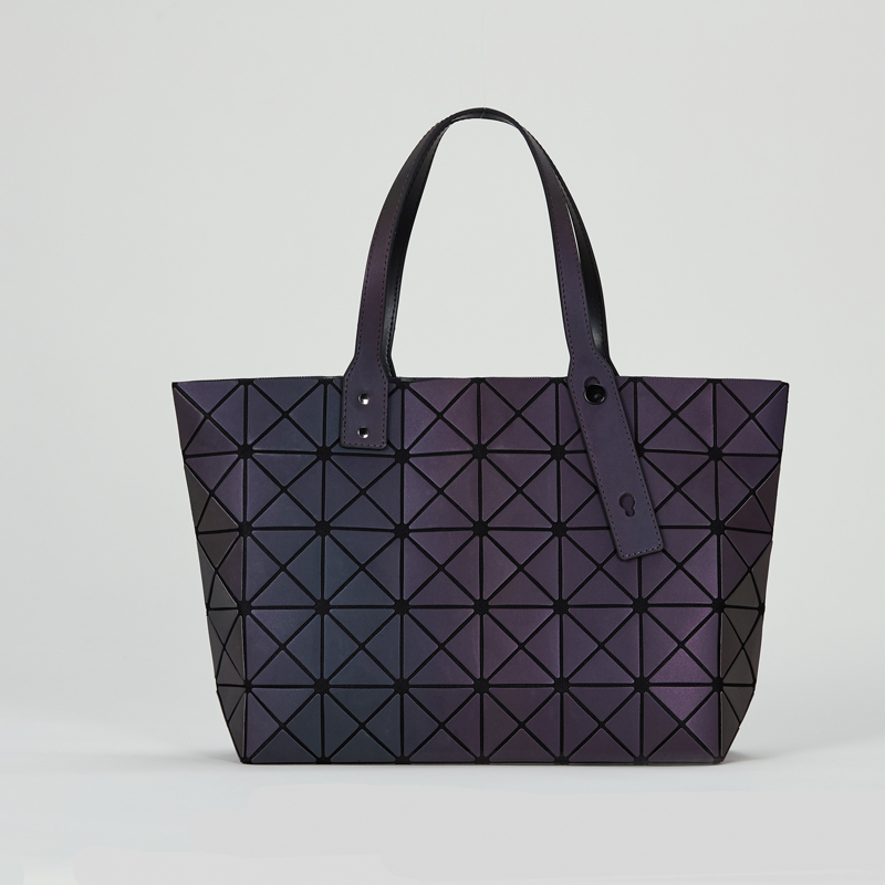 2020 new design custom high quality luxury ladies unique shape Diamond lattice large black tote shopping handbags