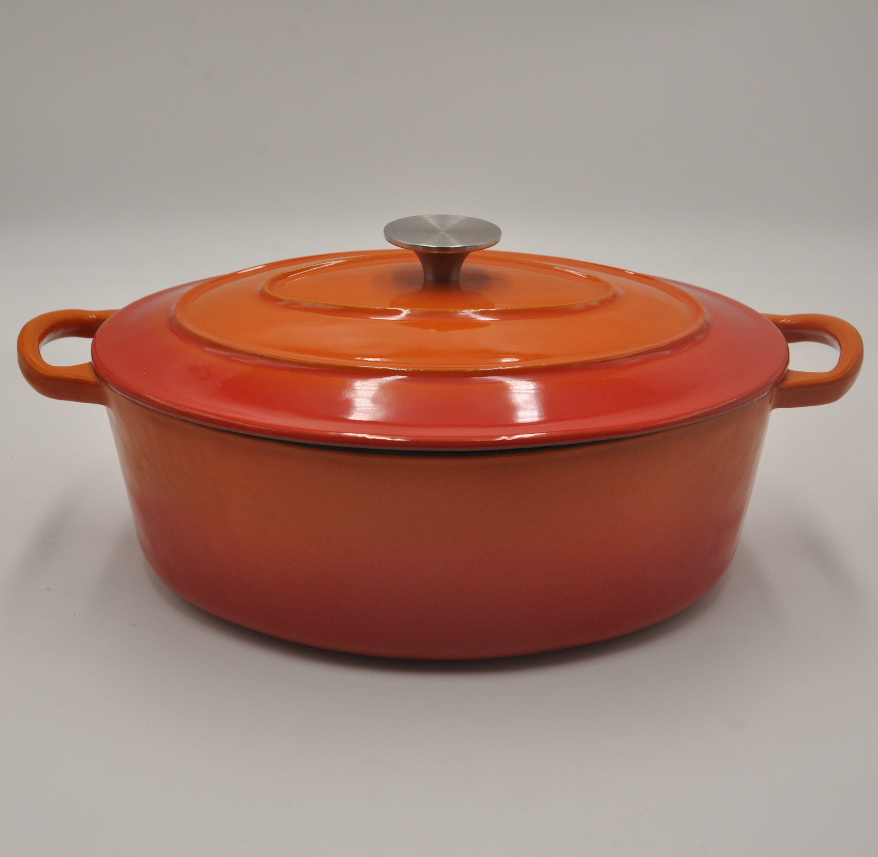 Enamel cast iron oval casserole