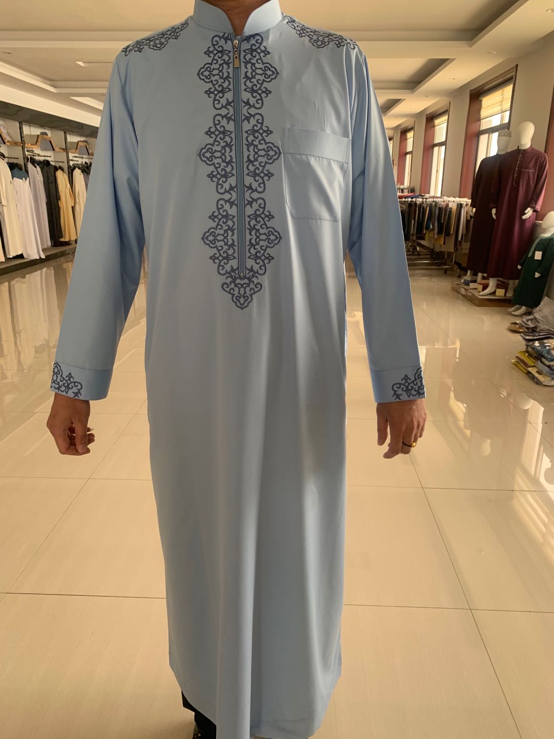 Men`s Long Sleeve Qatari Thobe