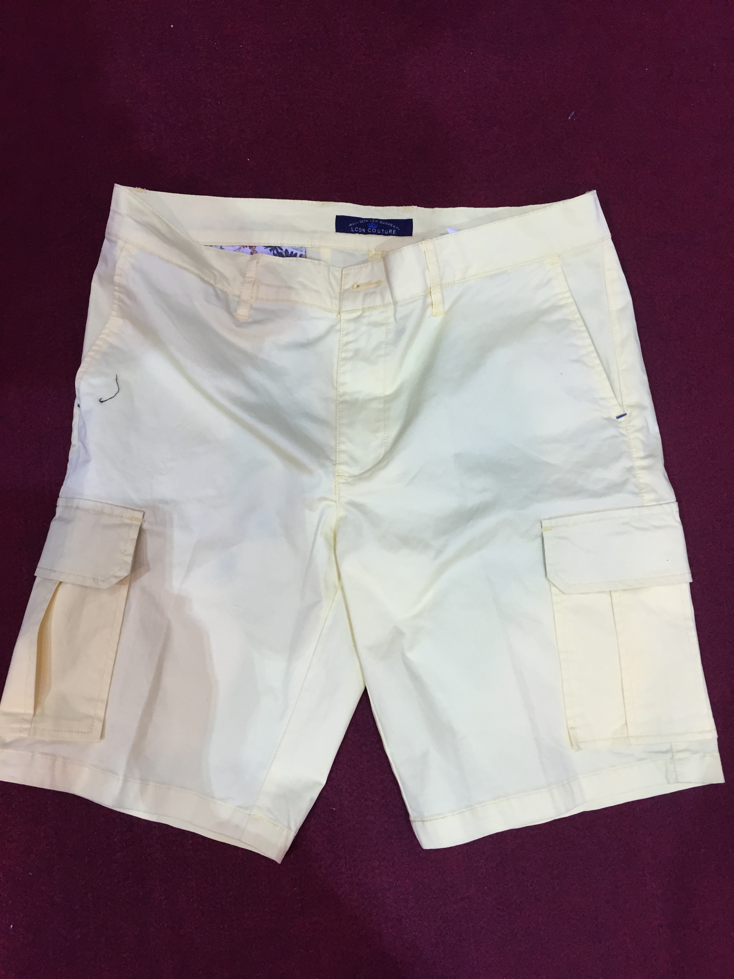 Bermuda in stretch fabric with side pockets
