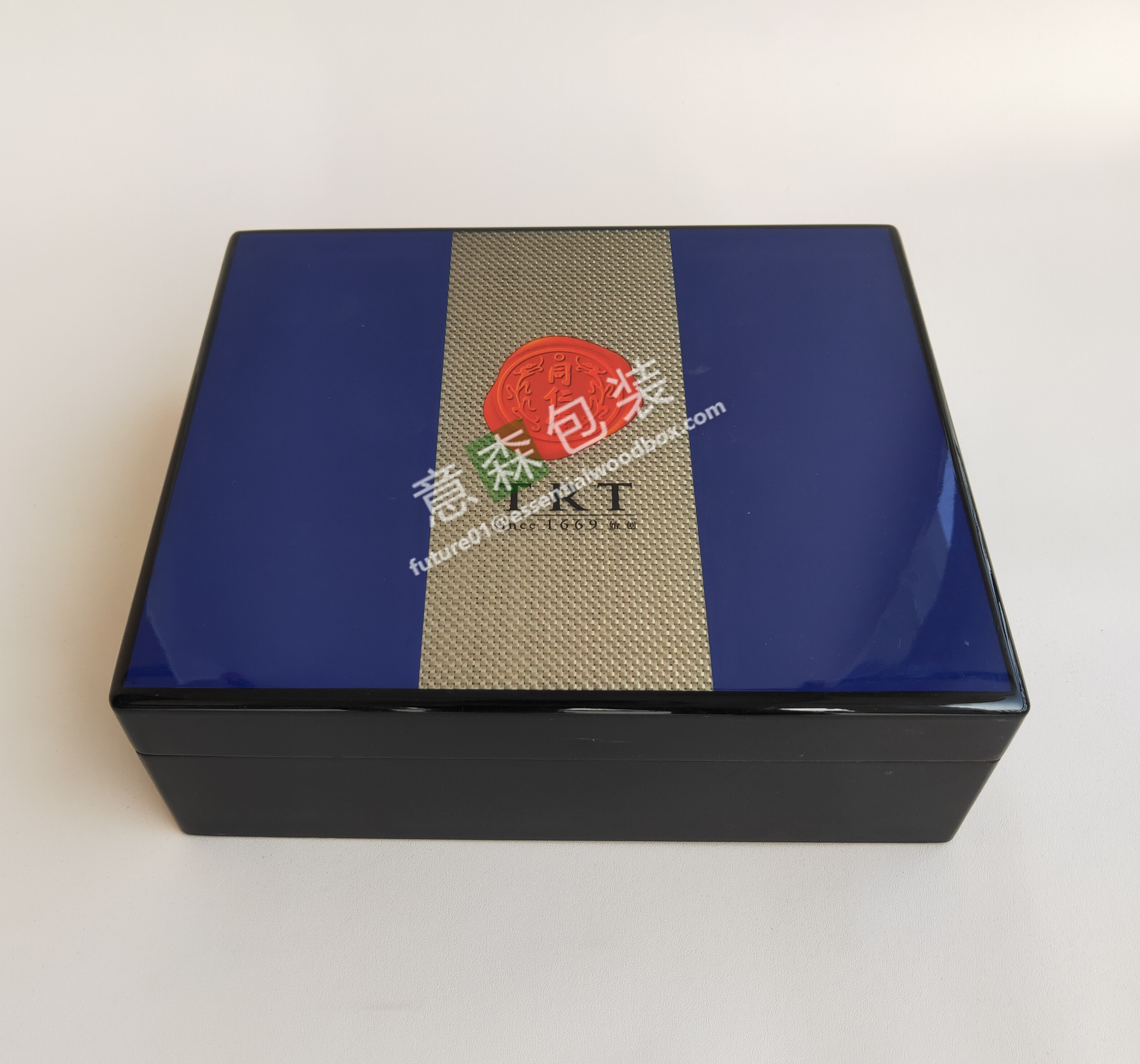Food supplement gift box