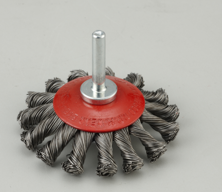 Shaft Mounted Twisted Knot wire bevel brush