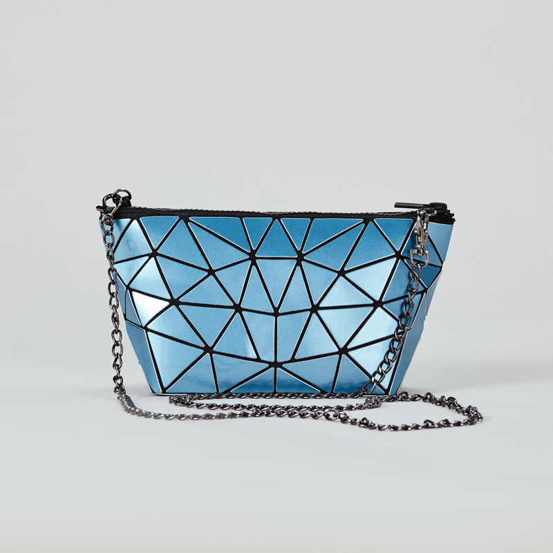 2020 new design custom high quality luxury ladies unique shape Diamond lattice handbags with long shoulder