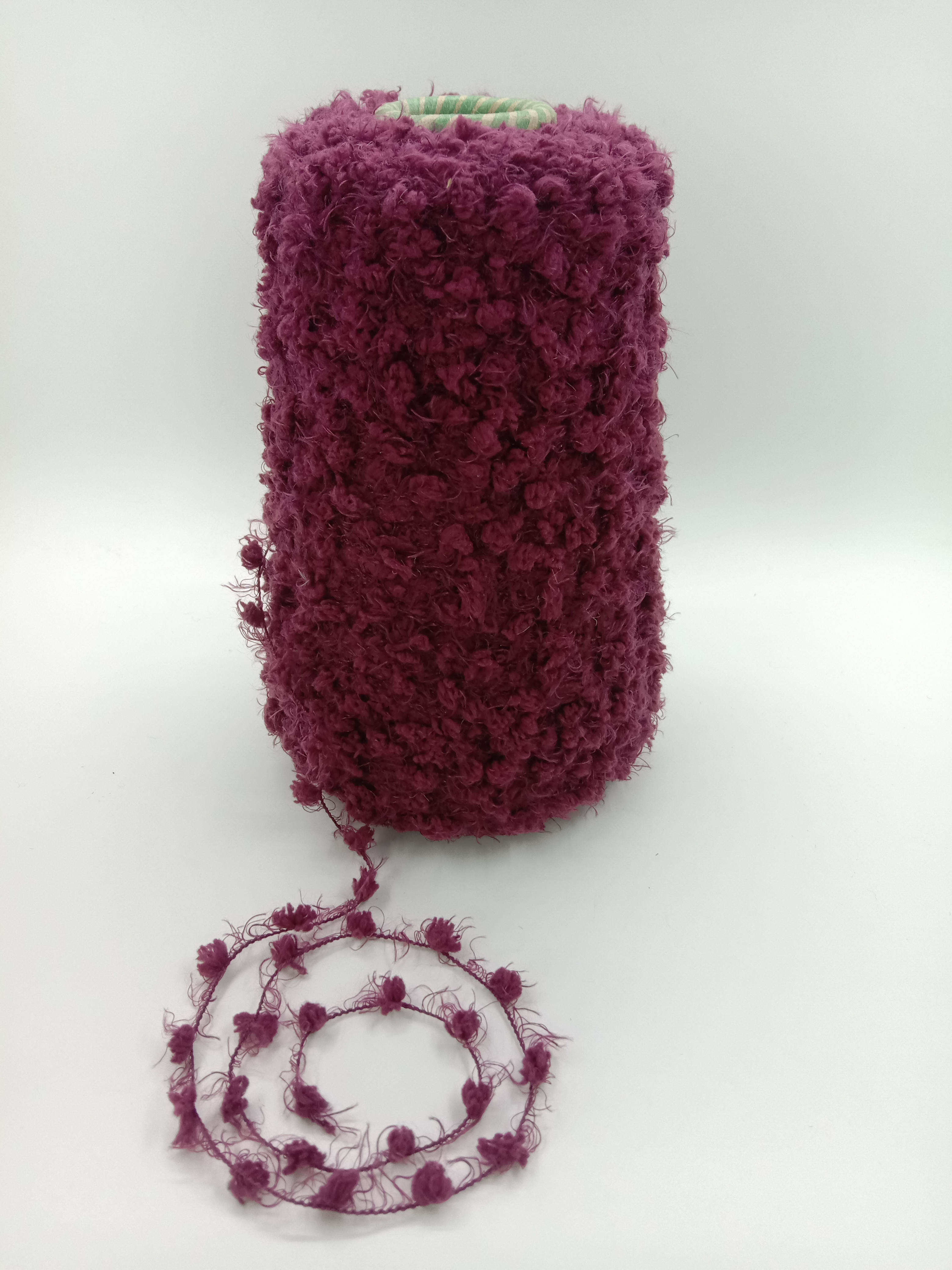 Toothbrush feather yarn