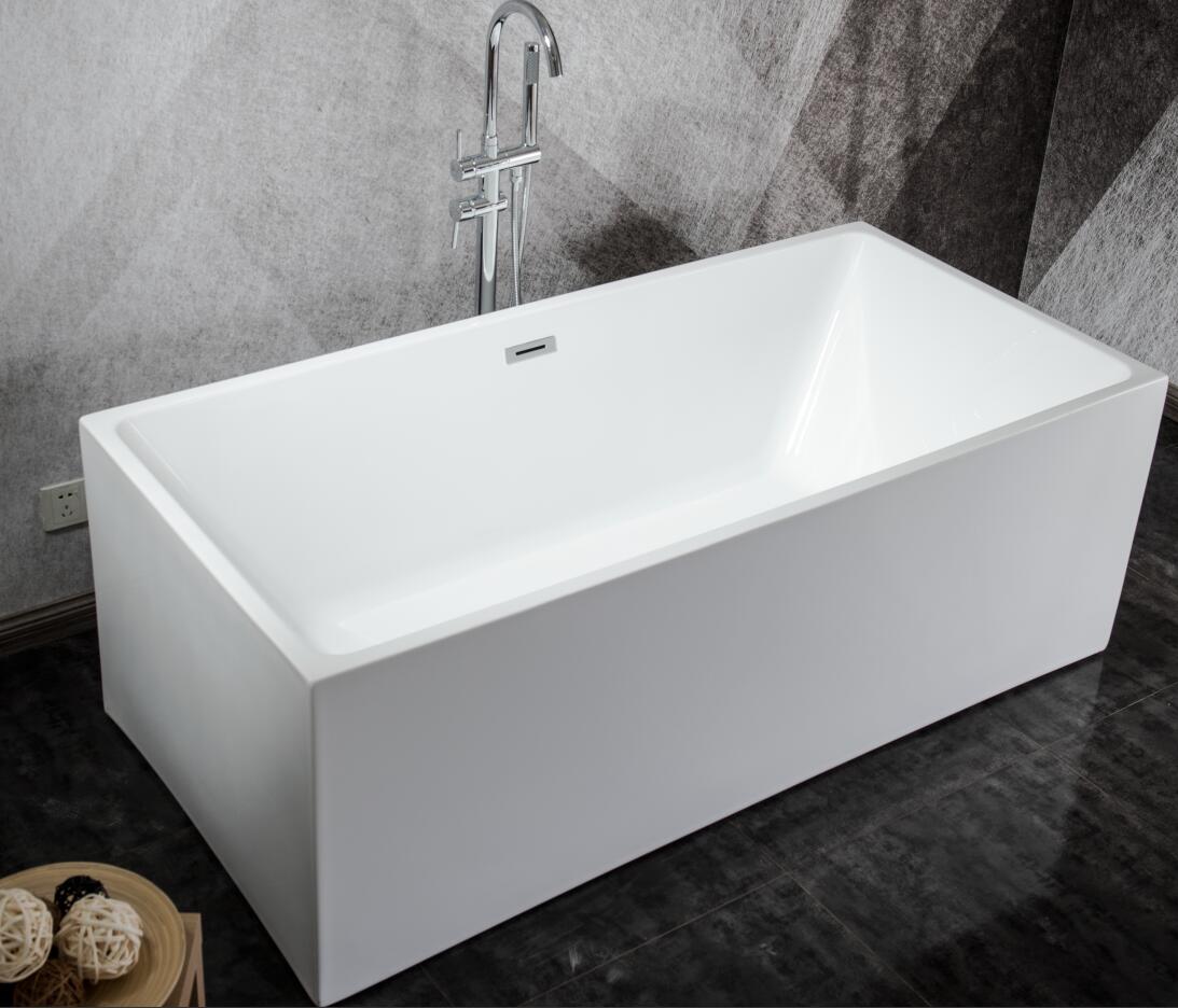 Freestanding bathtub