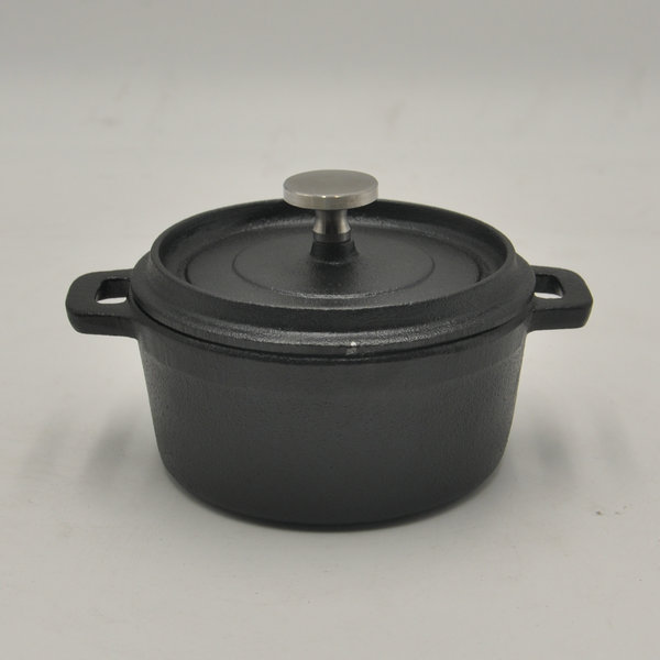 Mini cast iron casserole
