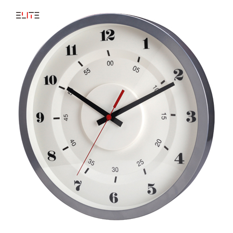 Metal quartz wall clock