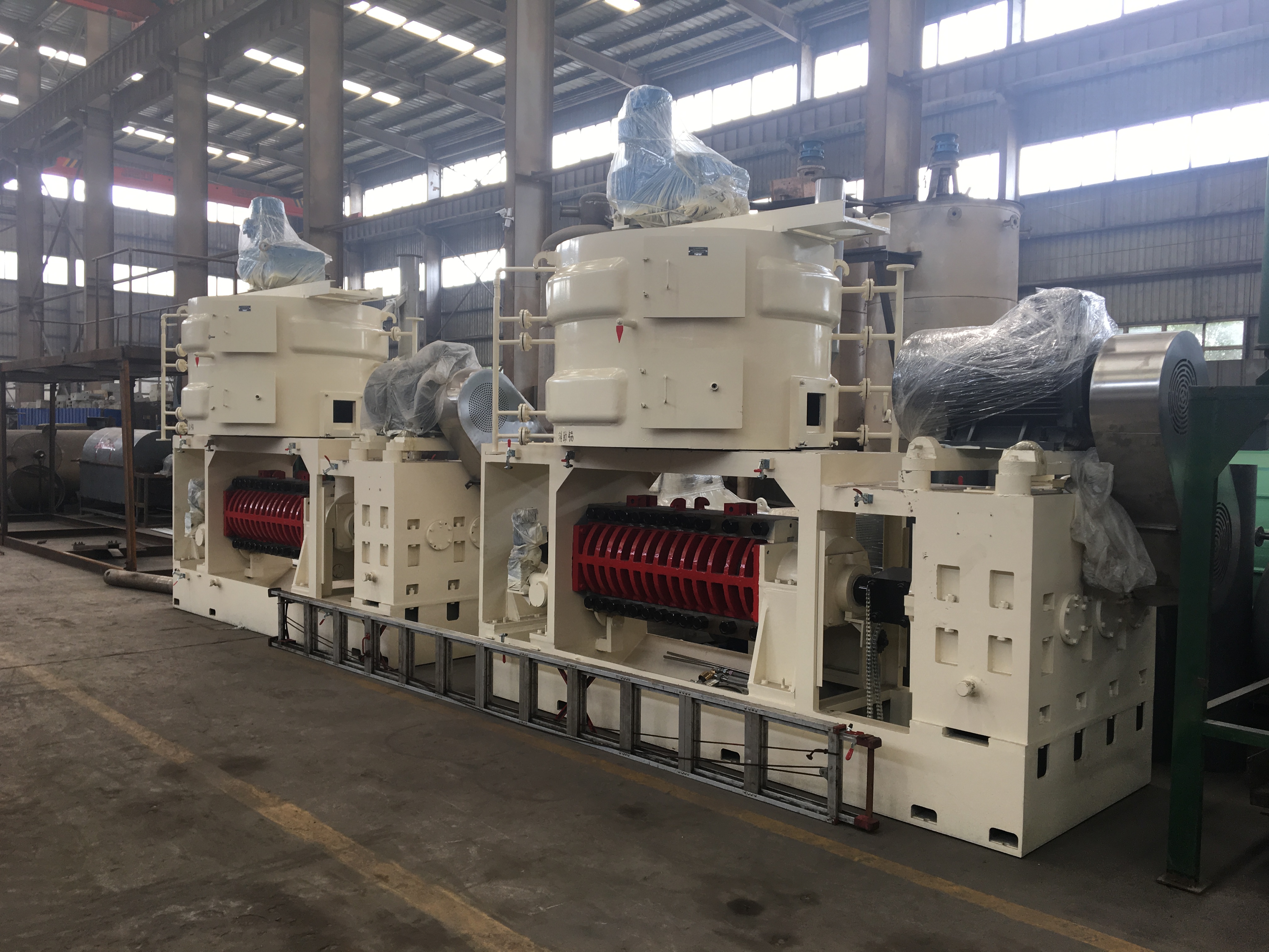 Hot sale large capacity automatic screw oil presser