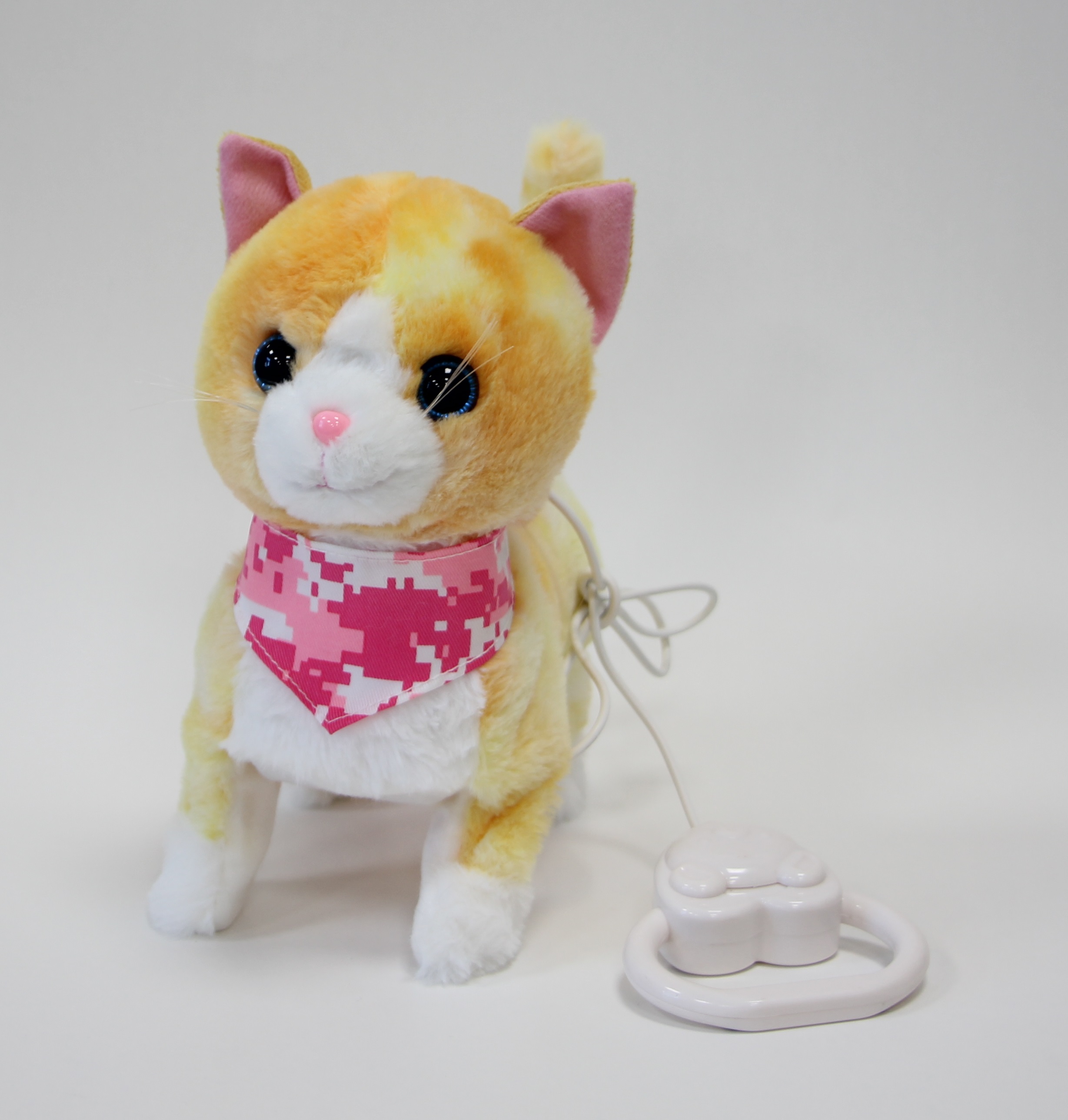 NINGBO KEERDENG TOYS CO.,LTD. – muñeca de plástico 1