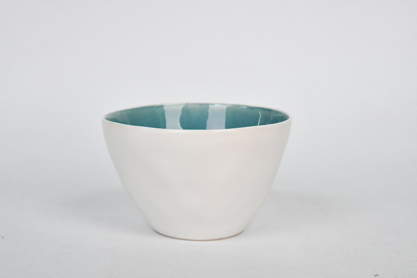 Stoneware colored crackle bowls