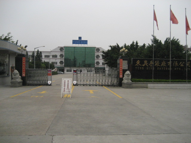 Dongguan Dongxing Handbag Factory Co., Ltd. – clutch bags 2
