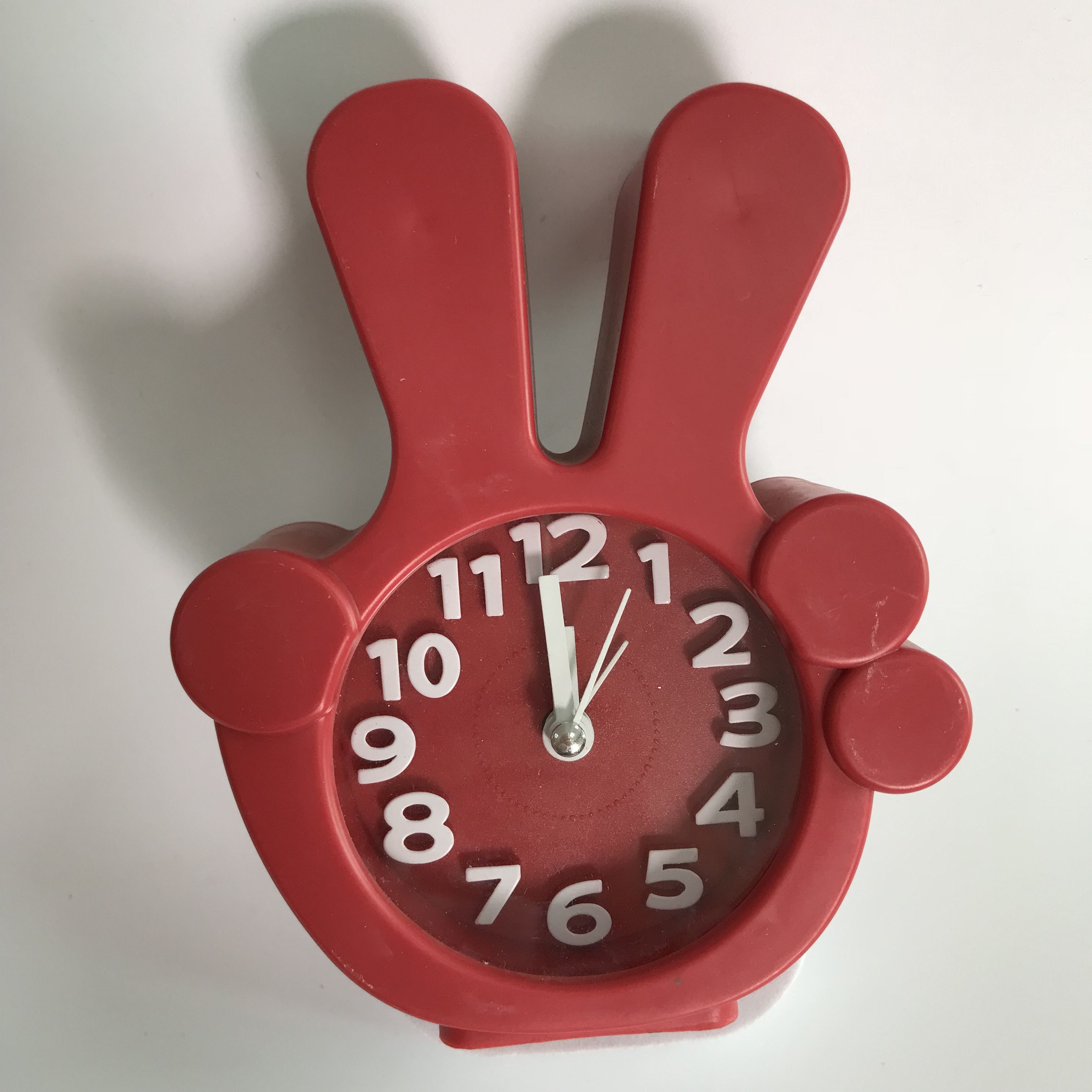 Plastic win shaped kids alarm clock