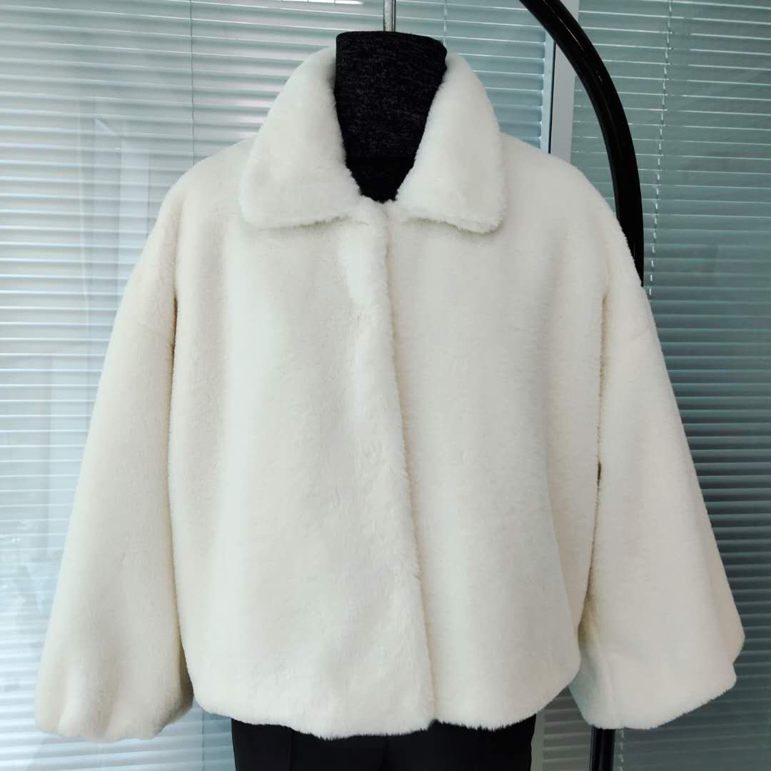 2021 New Fake Fur Ladies' Coat & Jackts