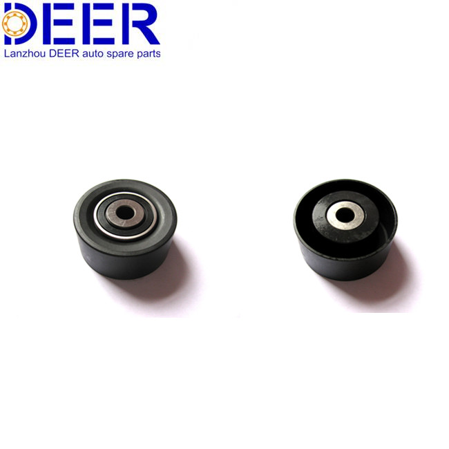 Belt tensioner and pulley